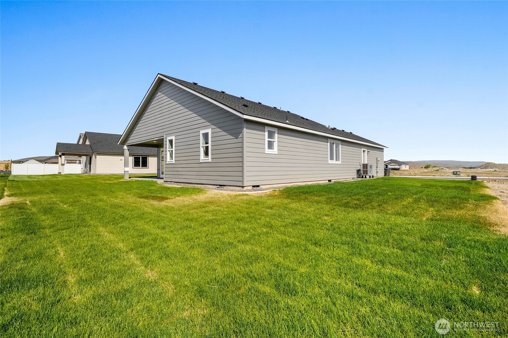 1138 8th Avenue Property Photo 30