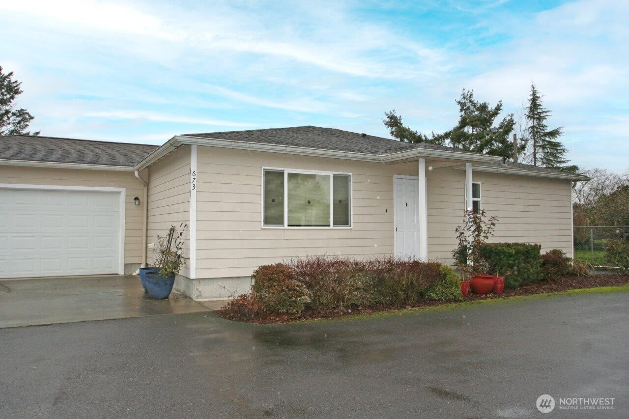 673 Sw 20th Street Property Photo 4