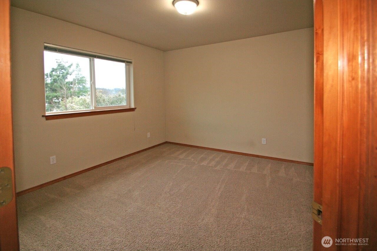 673 Sw 20th Street Property Photo 9