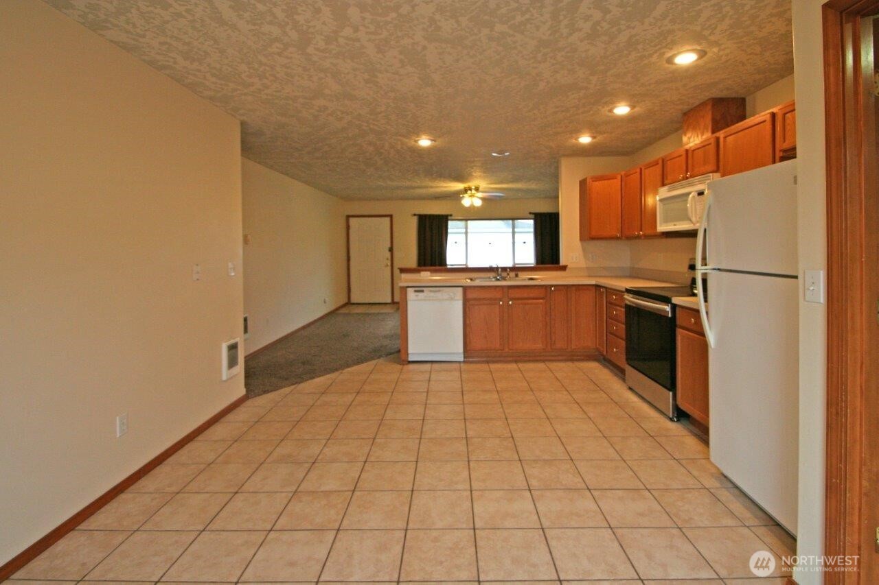 673 Sw 20th Street Property Photo 17
