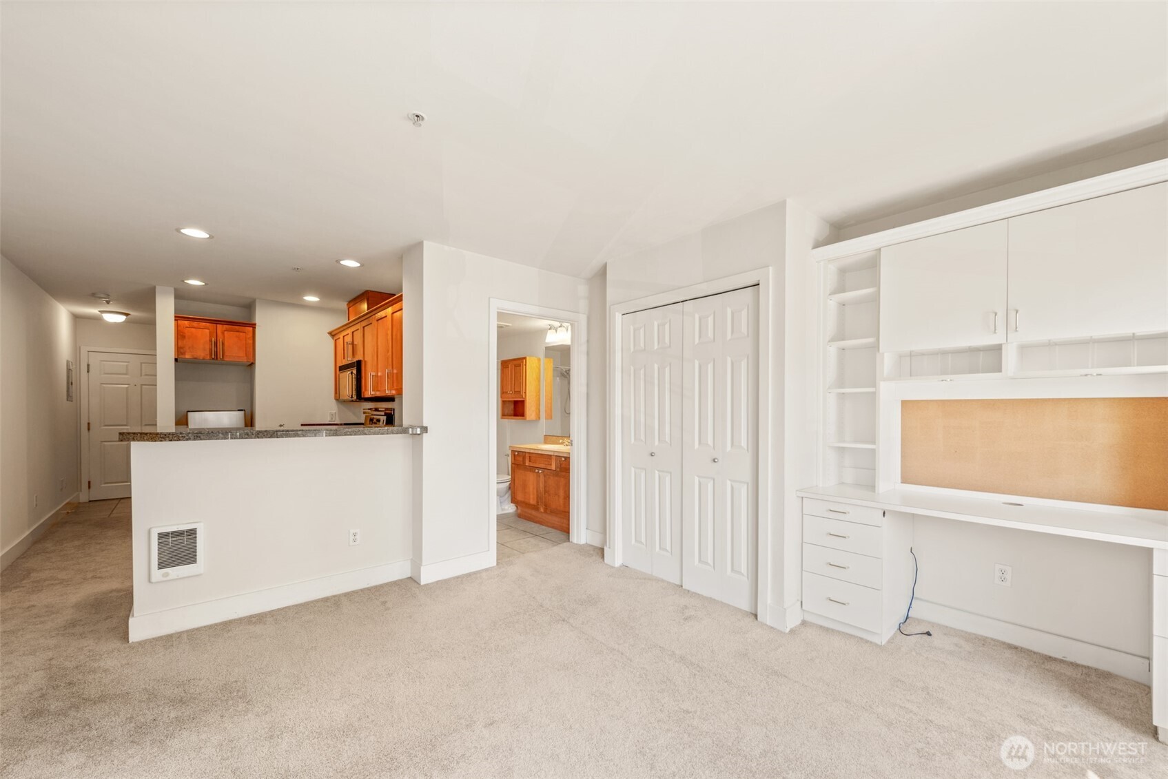 123 Queen Anne Avenue 305 Property Photo 7