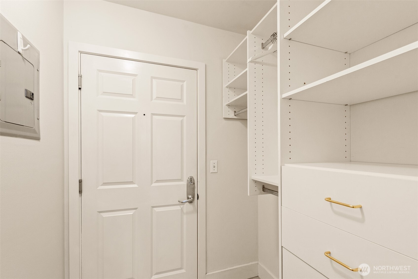 123 Queen Anne Avenue 305 Property Photo 12
