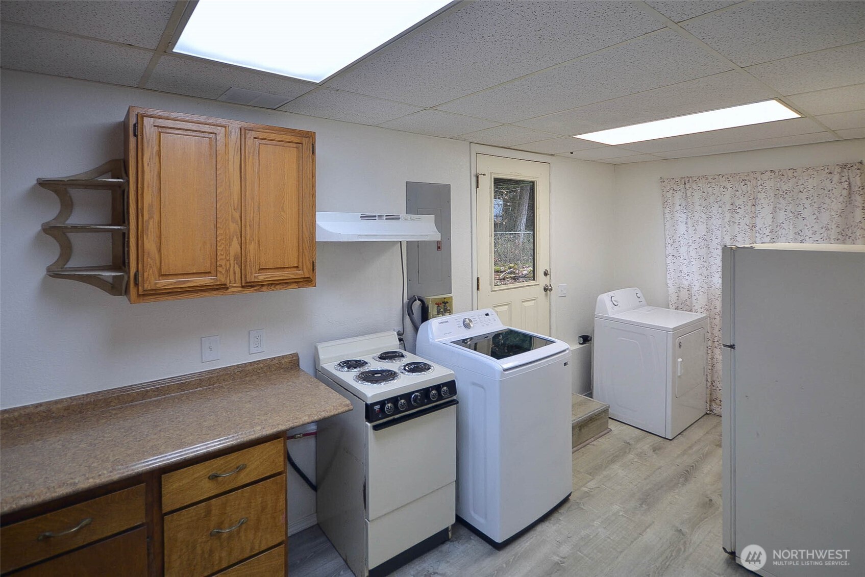 13837 Horsefall Avenue Property Photo 18