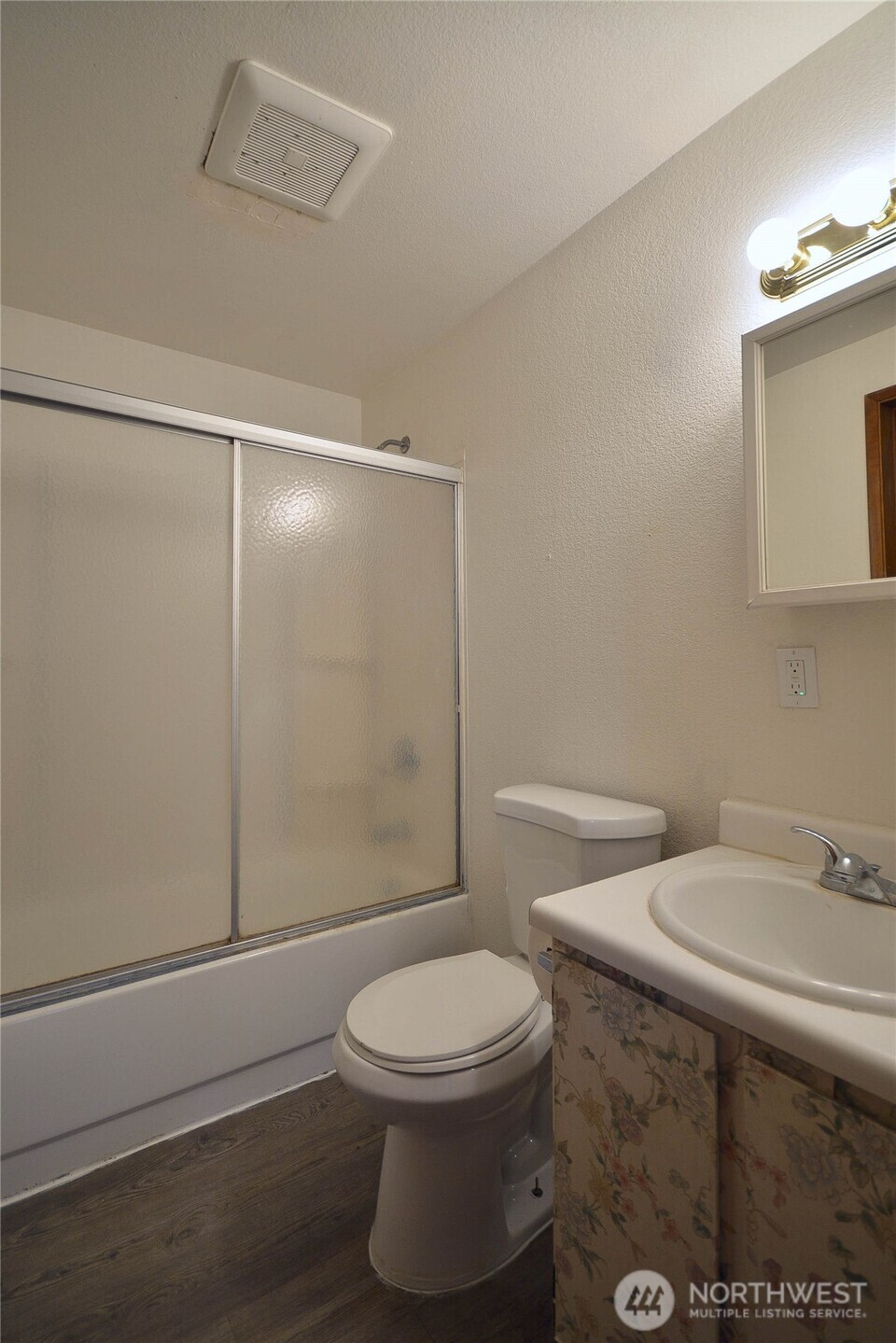 13837 Horsefall Avenue Property Photo 19