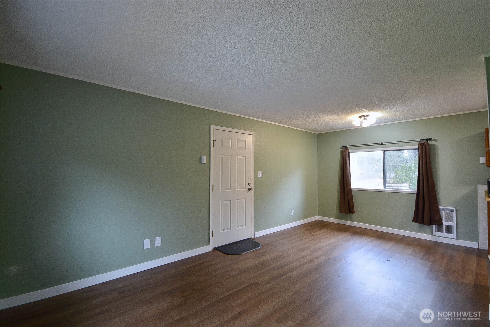 13837 Horsefall Avenue Property Photo 26