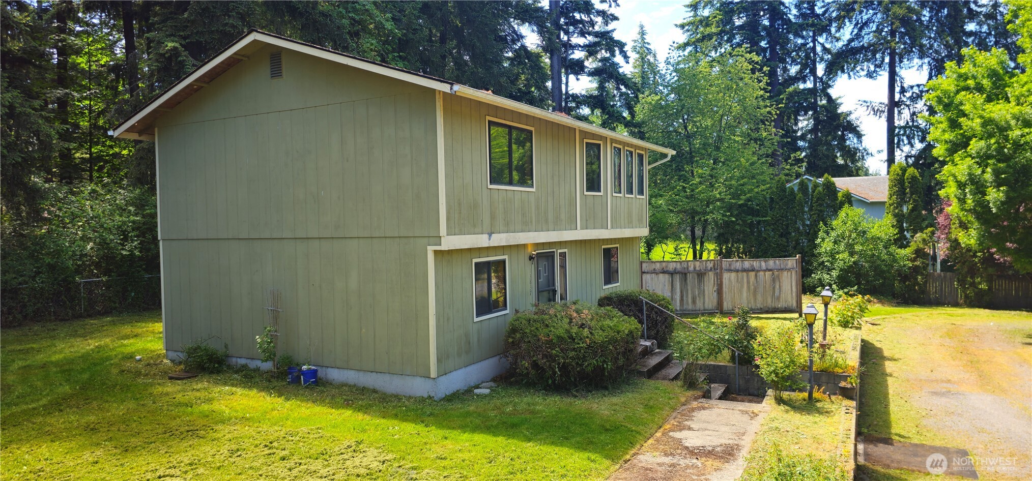 13837 Horsefall Avenue Property Photo 29