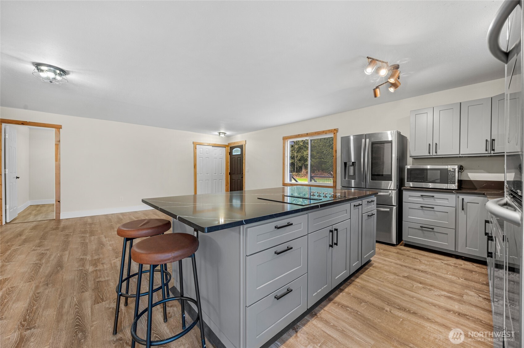 11911 Reiner Road Property Photo 11