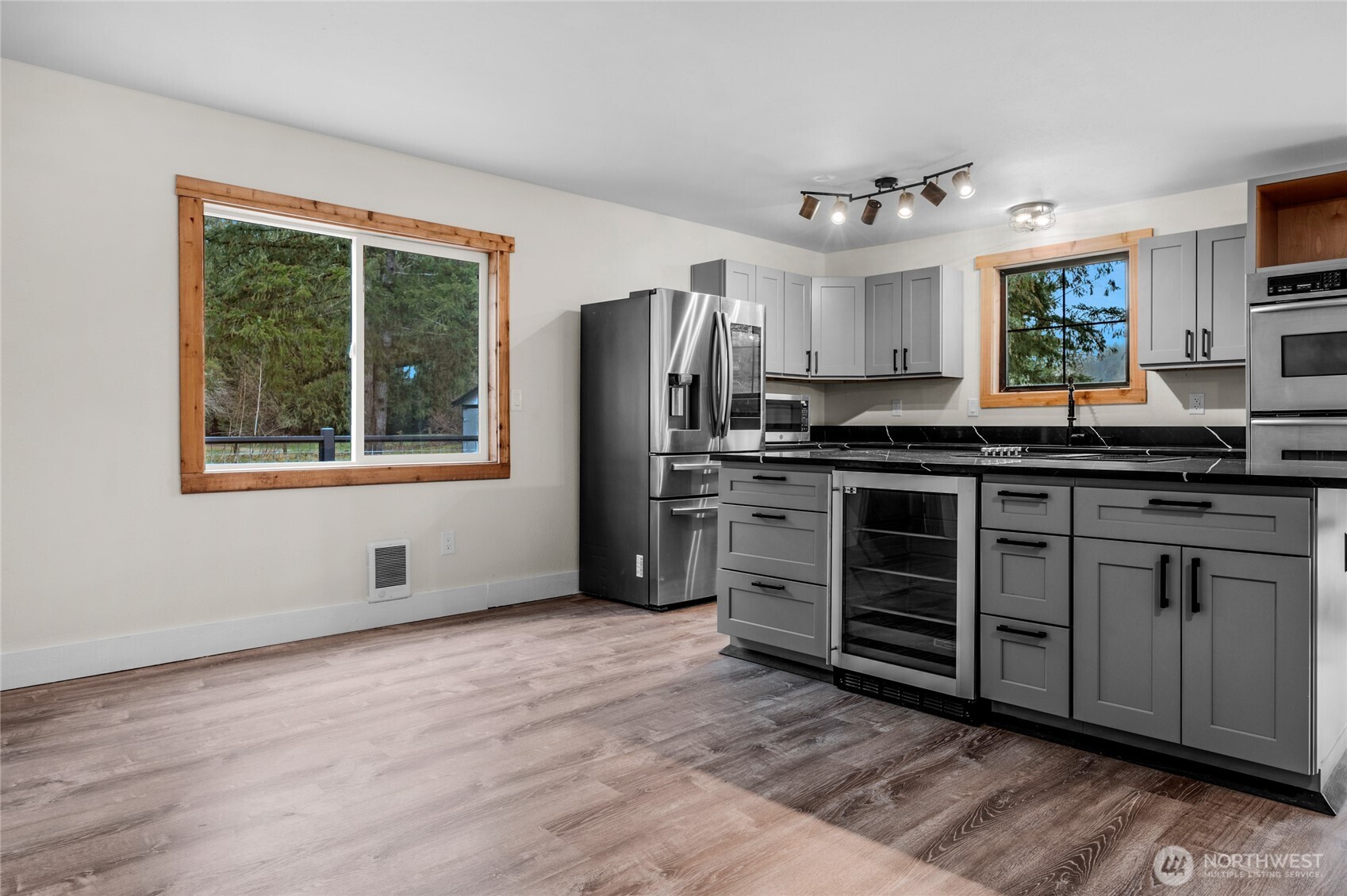 11911 Reiner Road Property Photo 15