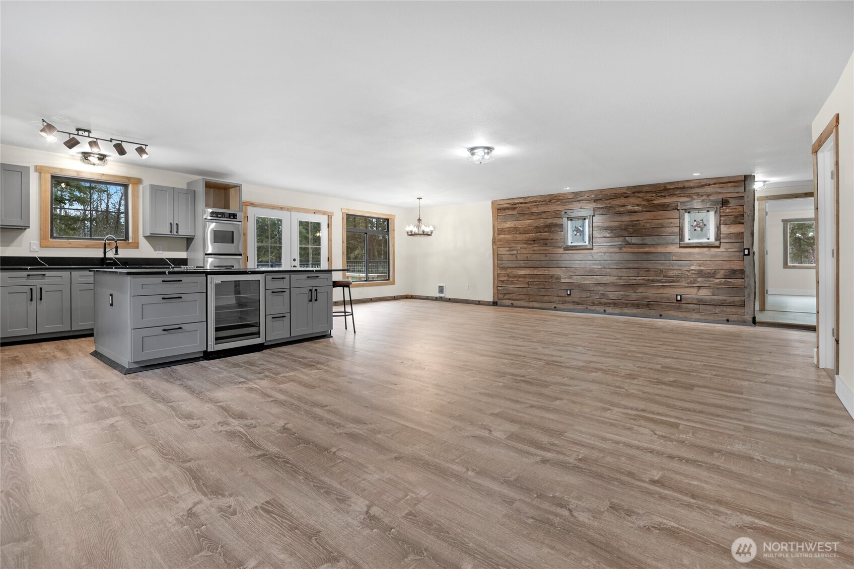11911 Reiner Road Property Photo 17