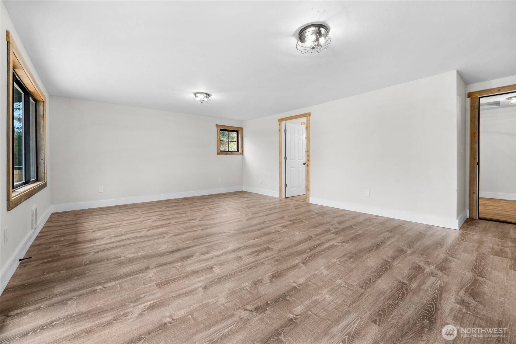 11911 Reiner Road Property Photo 18