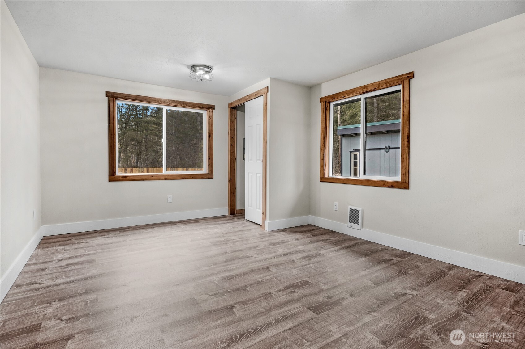 11911 Reiner Road Property Photo 24