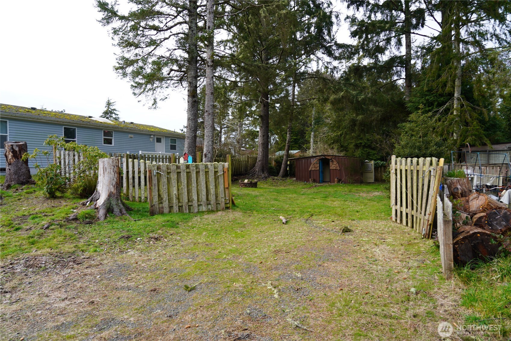 1913 322nd Place Property Photo 1