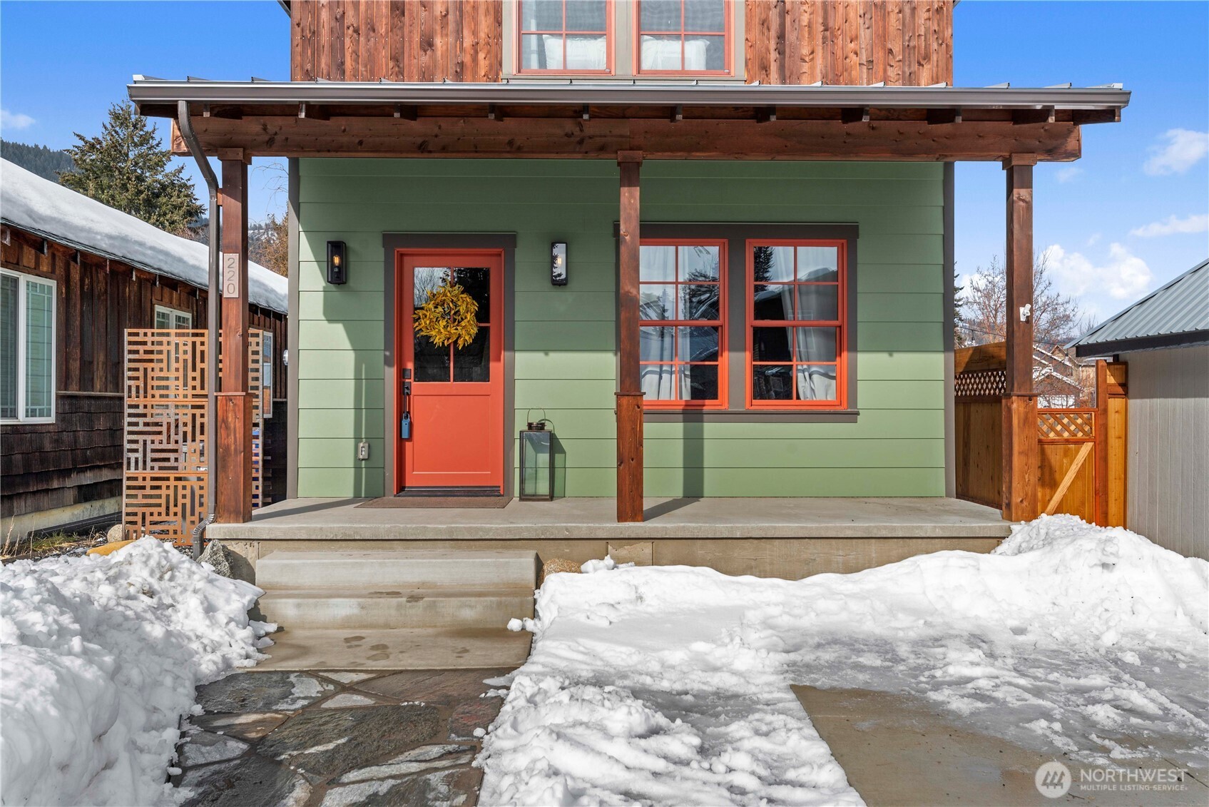 220 Park Avenue Property Photo