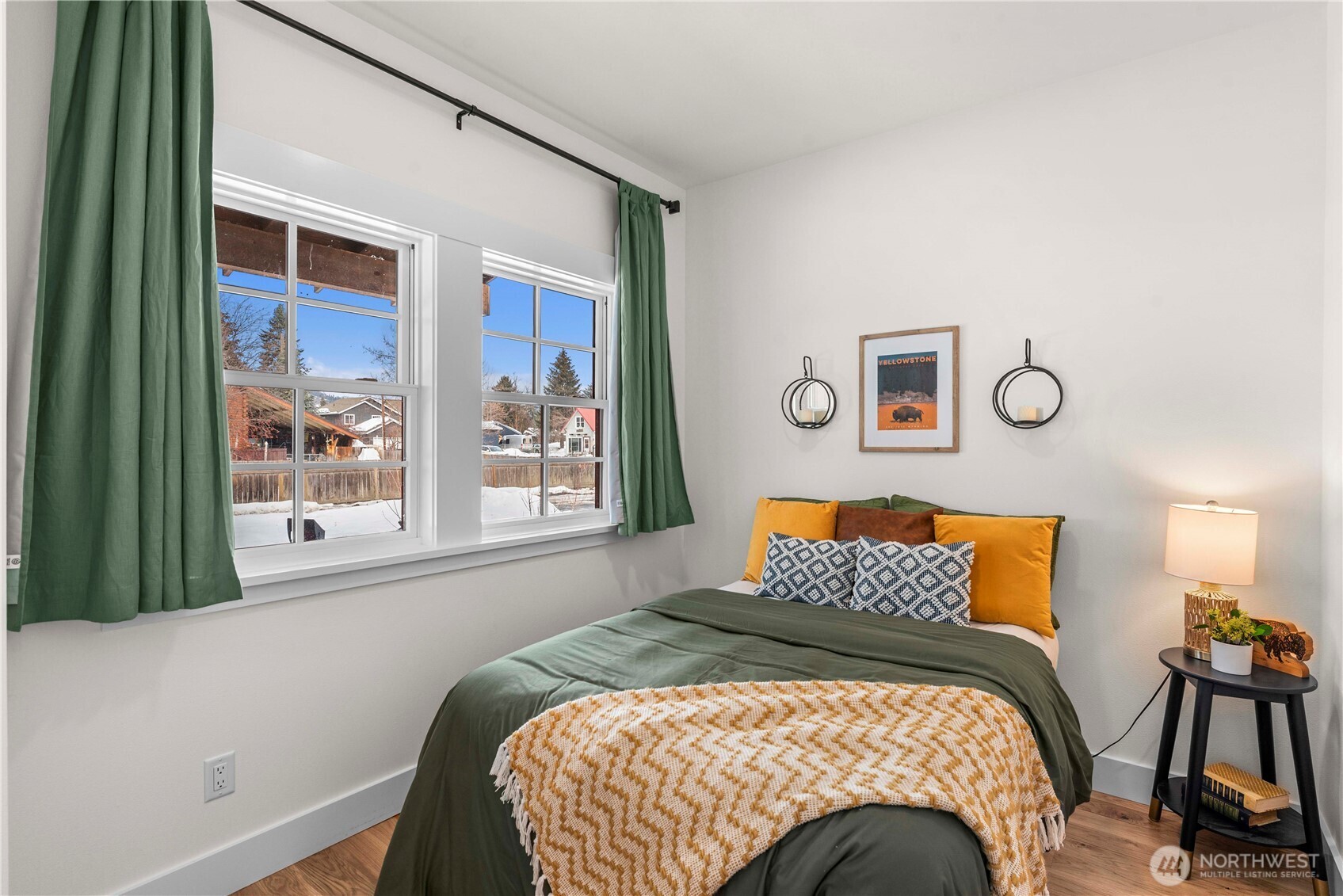 220 Park Avenue Property Photo 14