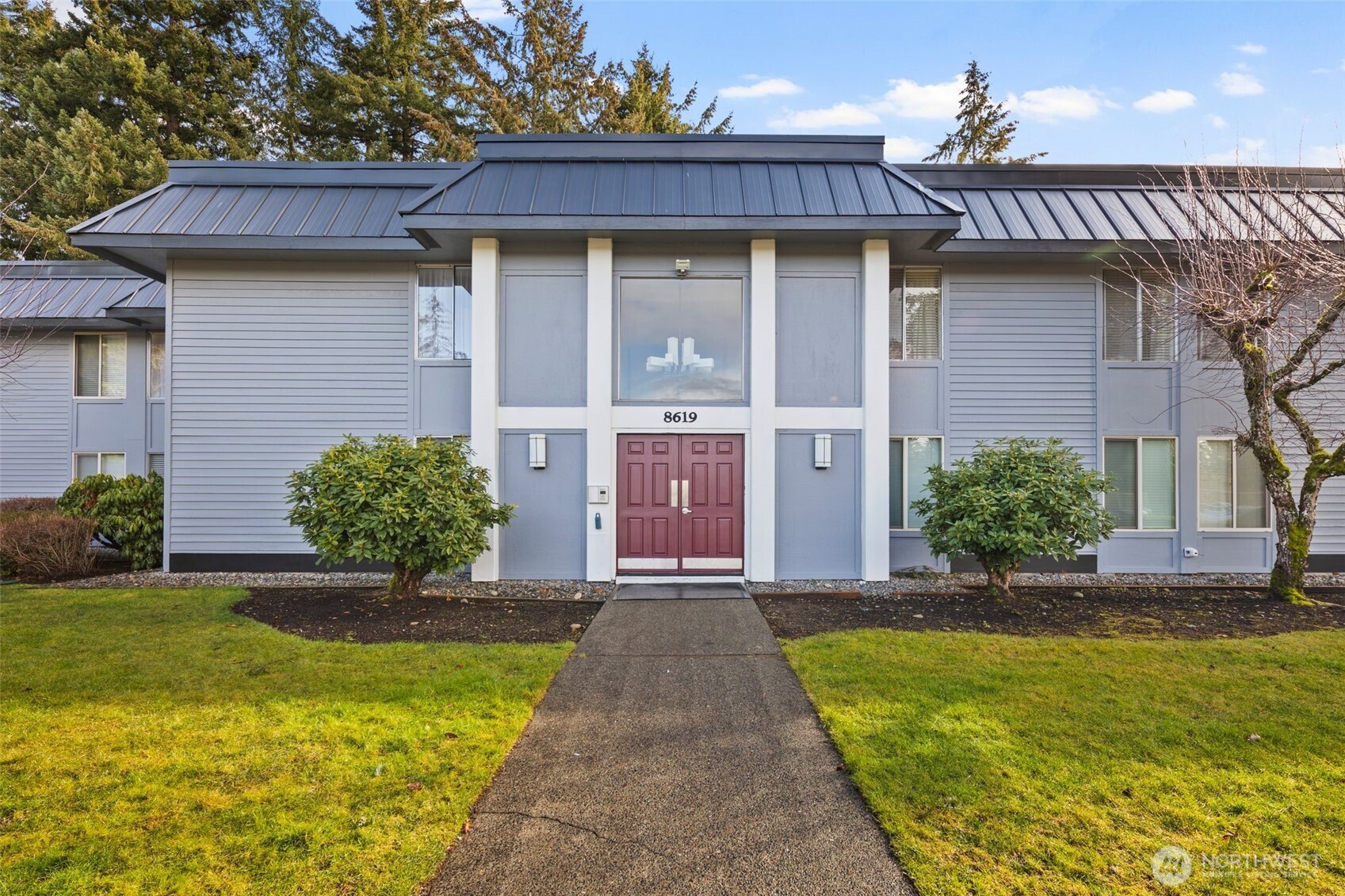 Oakbrook Elem Real Estate Listings Main Image