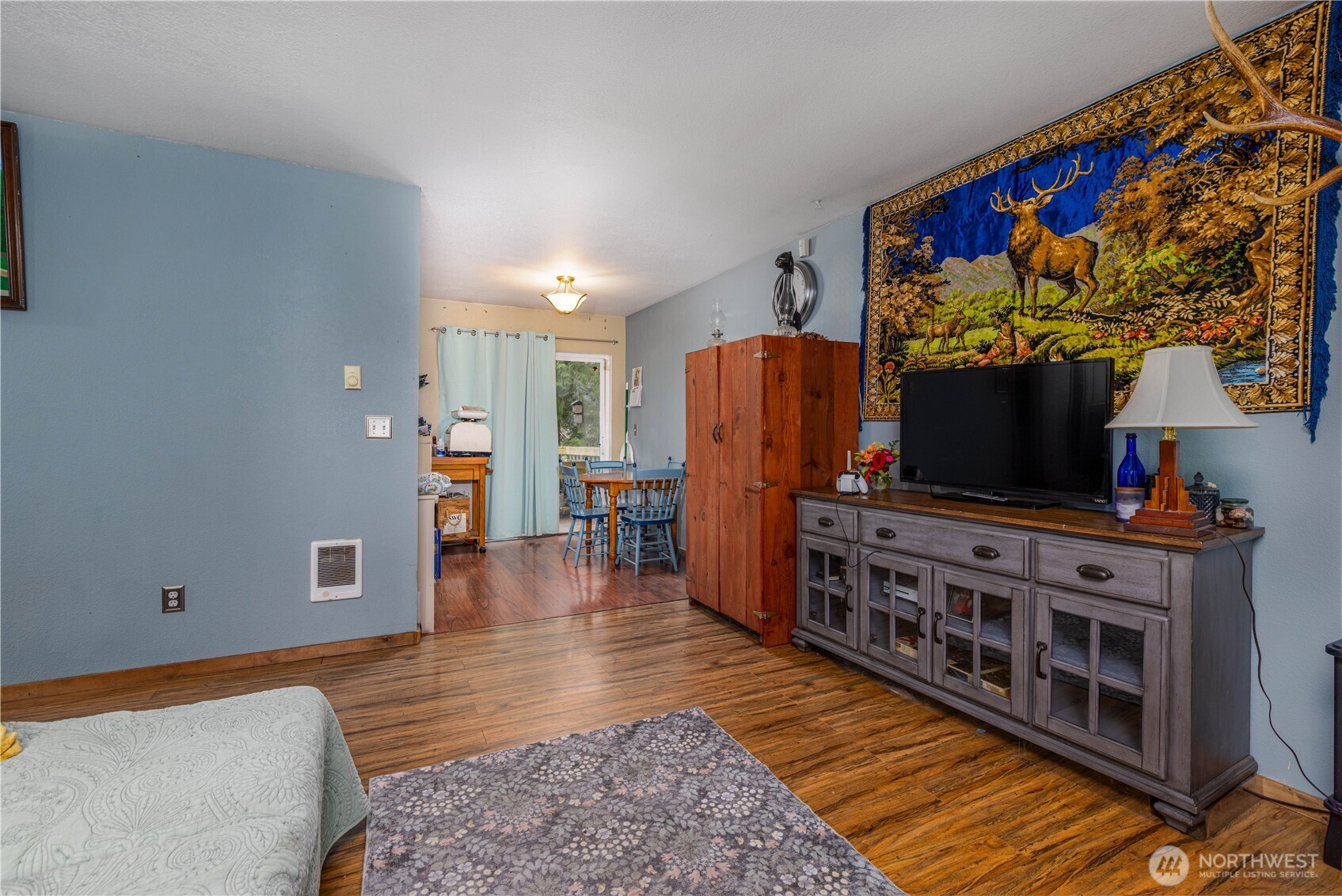 100 E Mclane Drive Property Photo 5