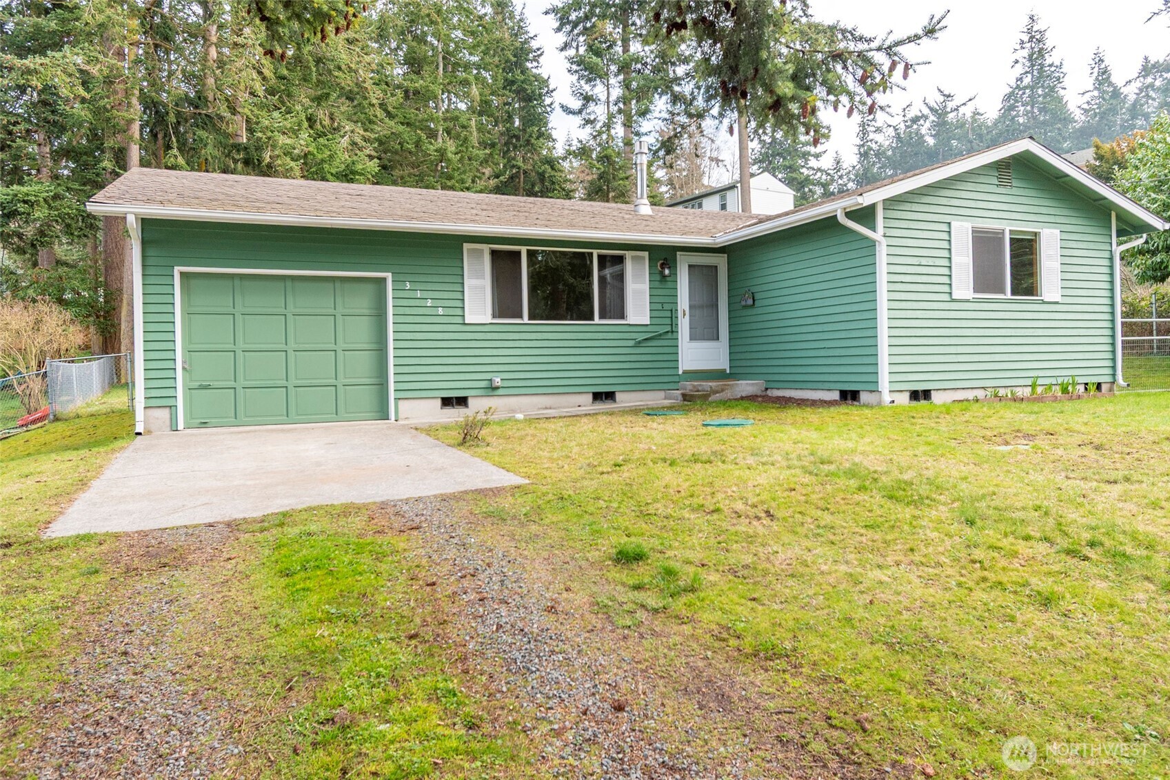 3128 Summit Boulevard Property Photo