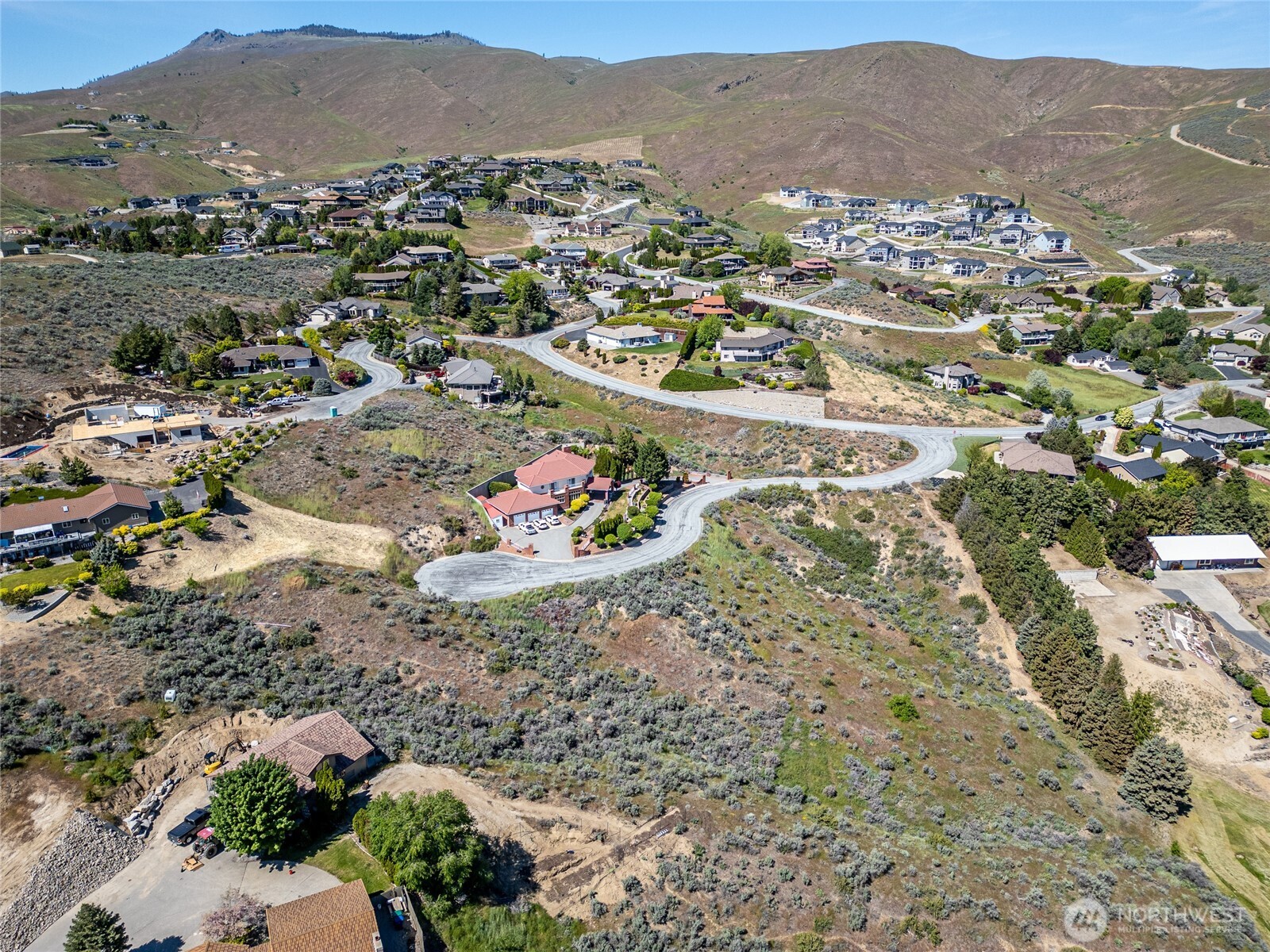 327 Mahogany Lane Property Photo 10