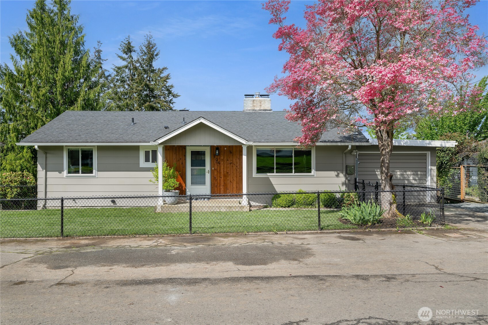 704 Avenue K Property Photo