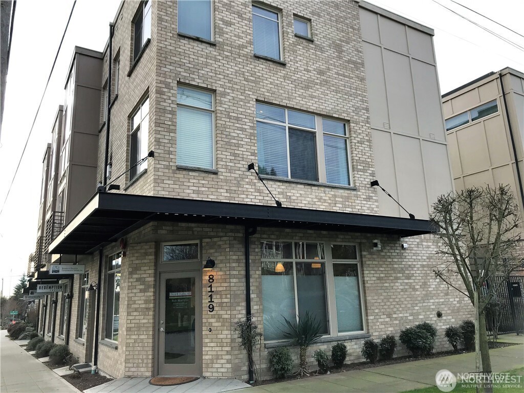 8119 Stone Avenue Property Photo 1