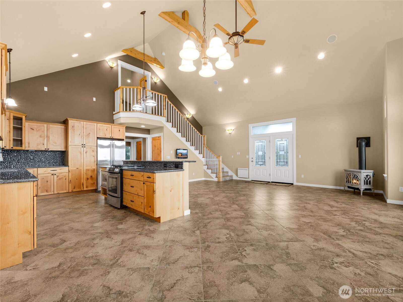 31102 J Place Property Photo 10