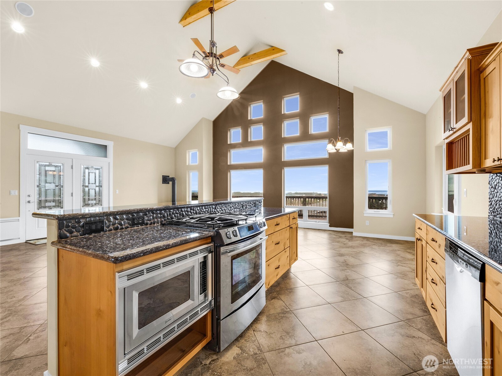 31102 J Place Property Photo 14
