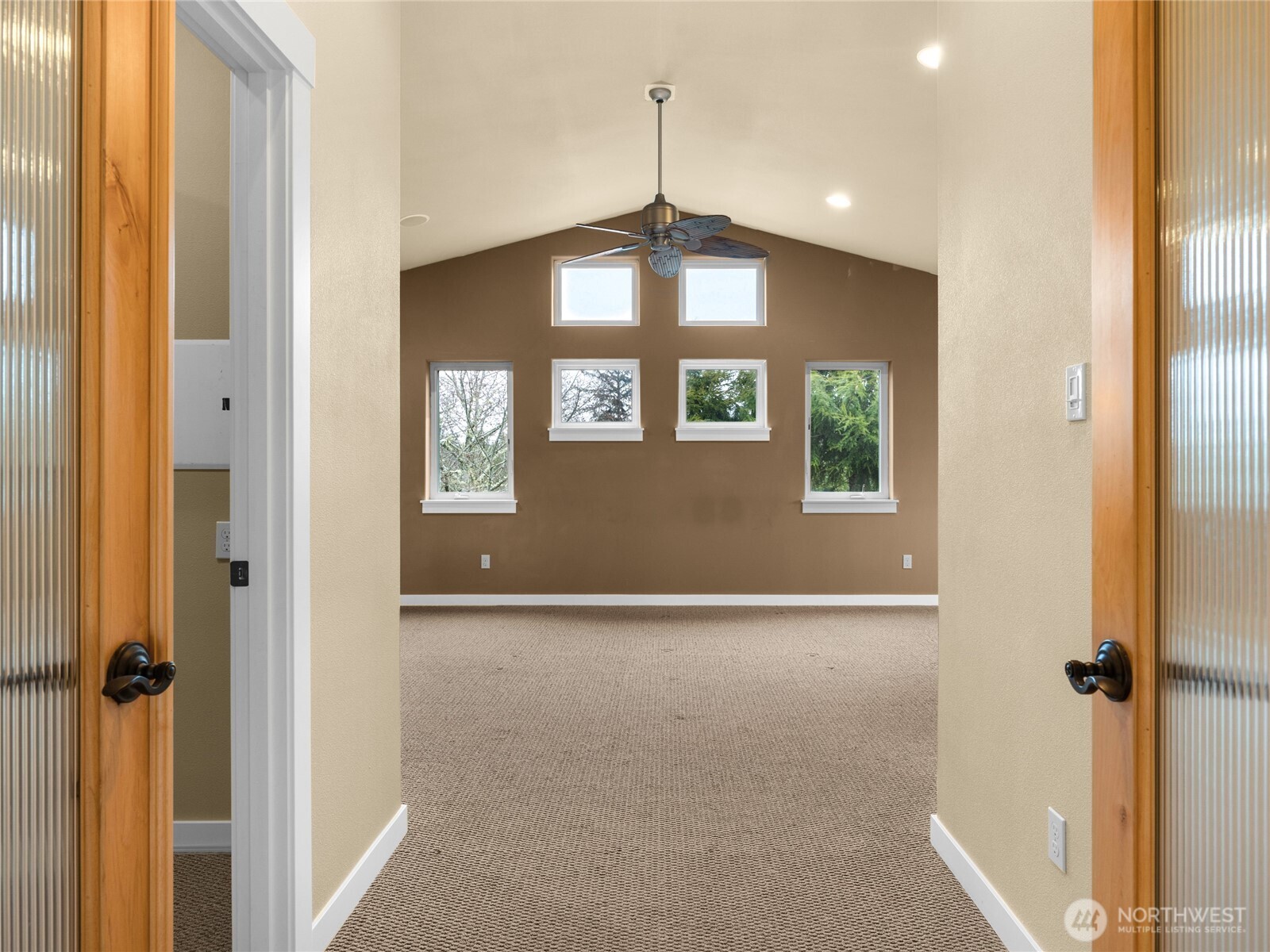 31102 J Place Property Photo 20