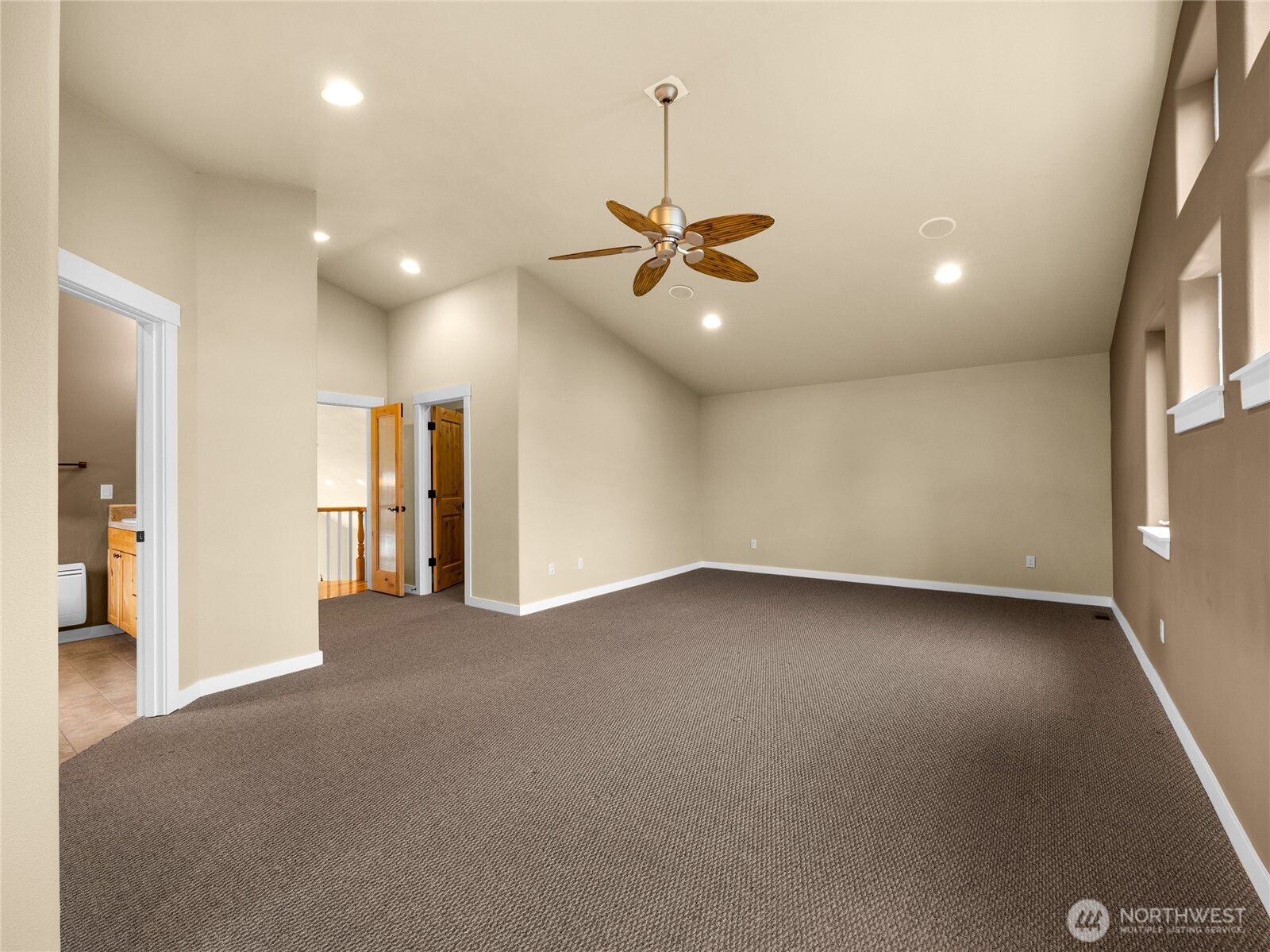 31102 J Place Property Photo 25