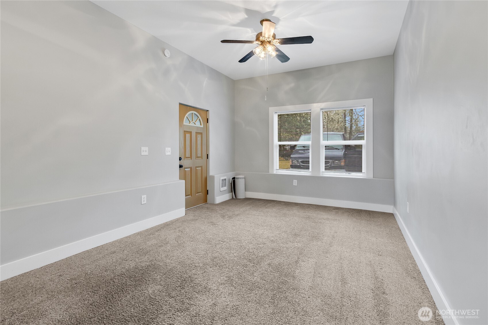 515 208th Street Property Photo 6