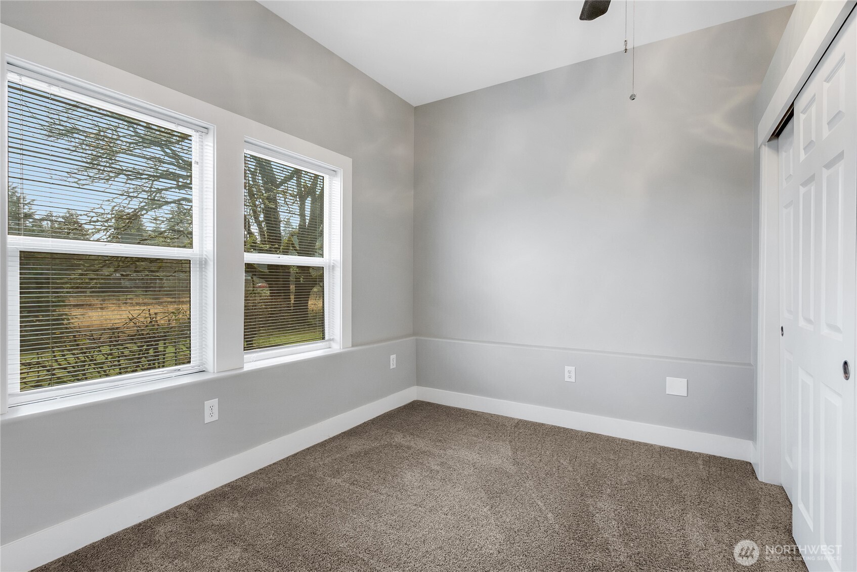 515 208th Street Property Photo 7