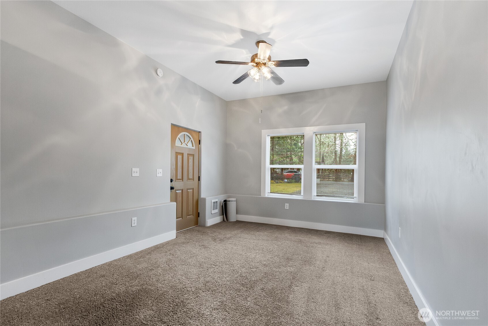 515 208th Street Property Photo 14