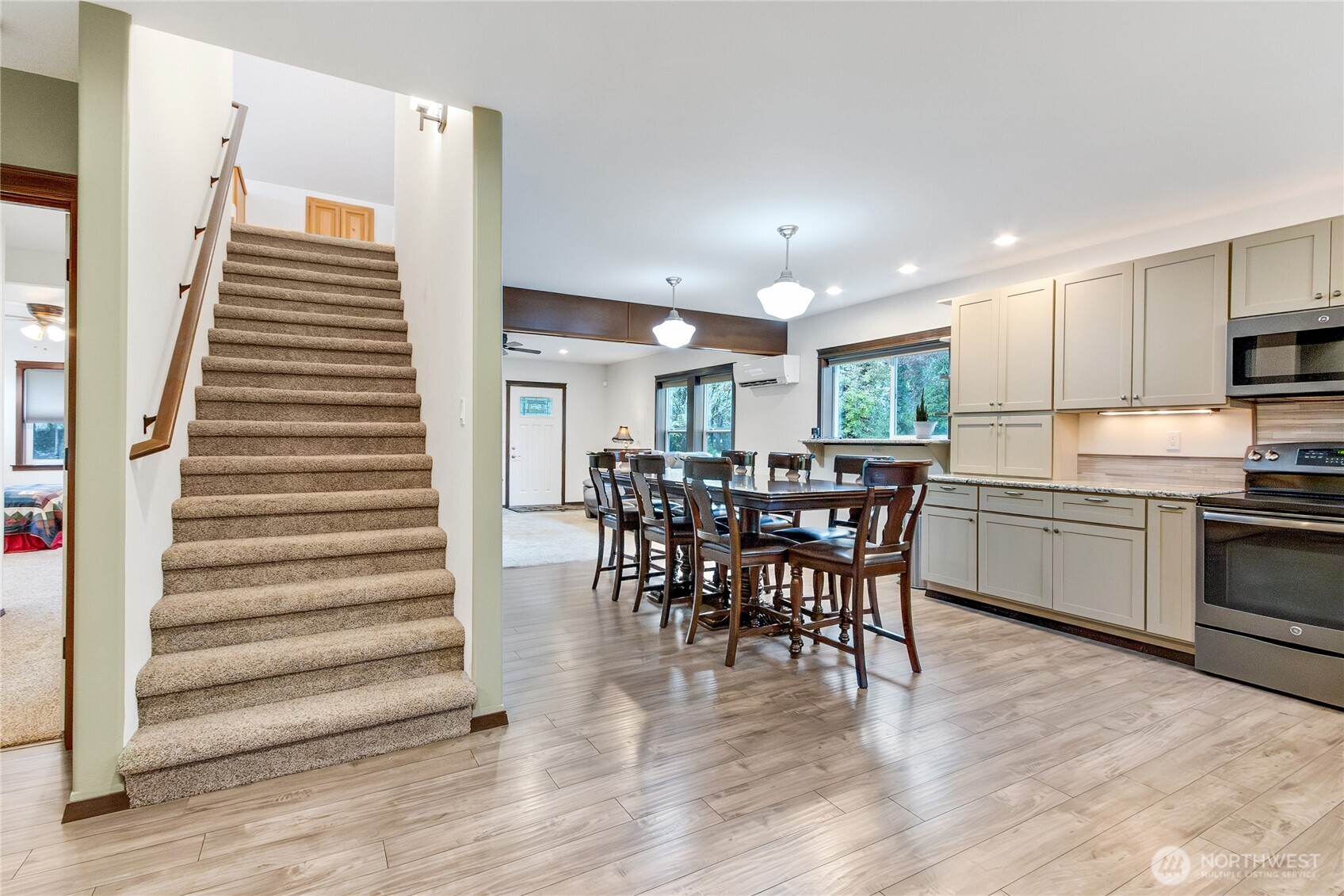 515 208th Street Property Photo 15