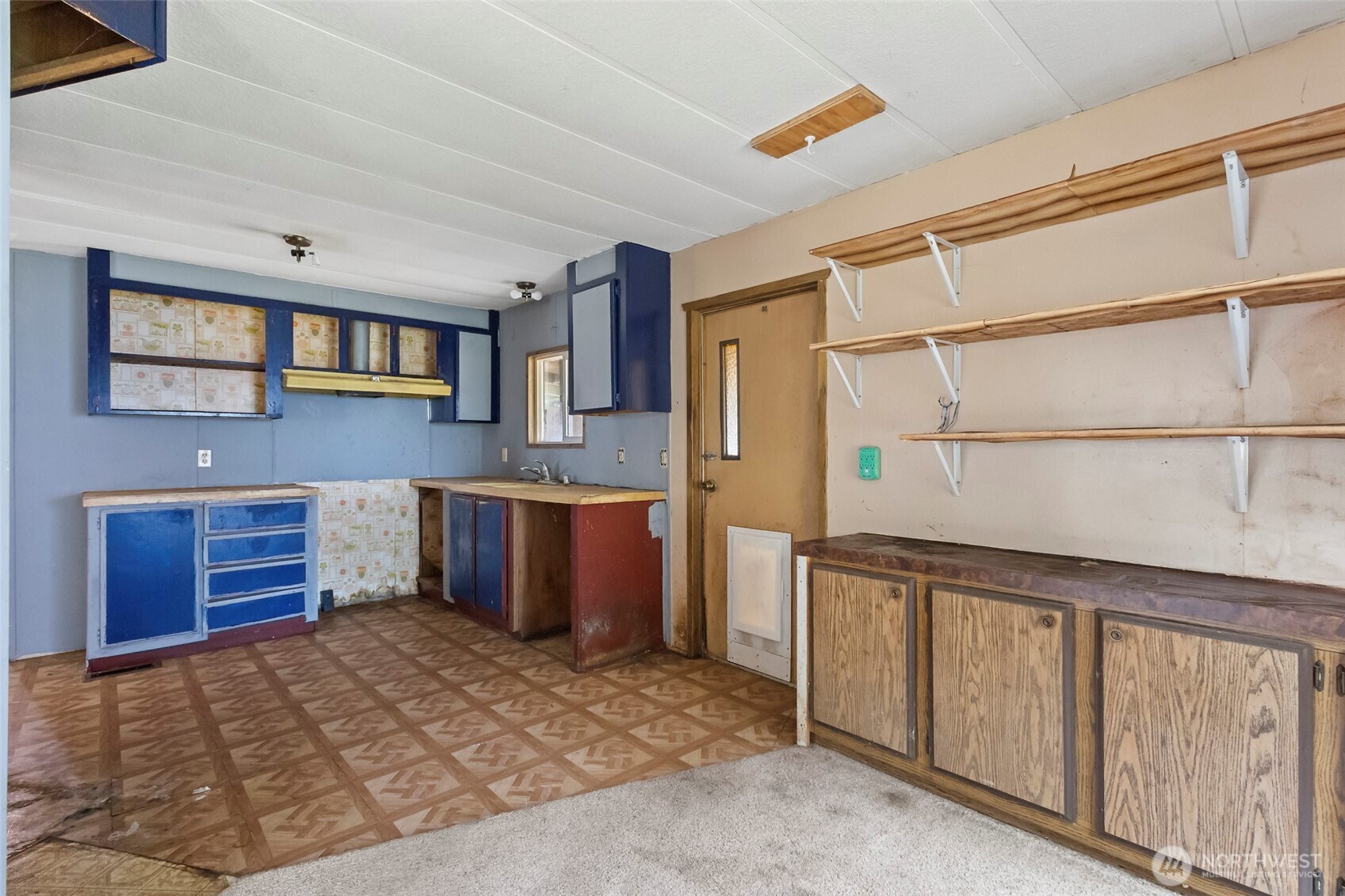 6452 Haven Way Property Photo 6