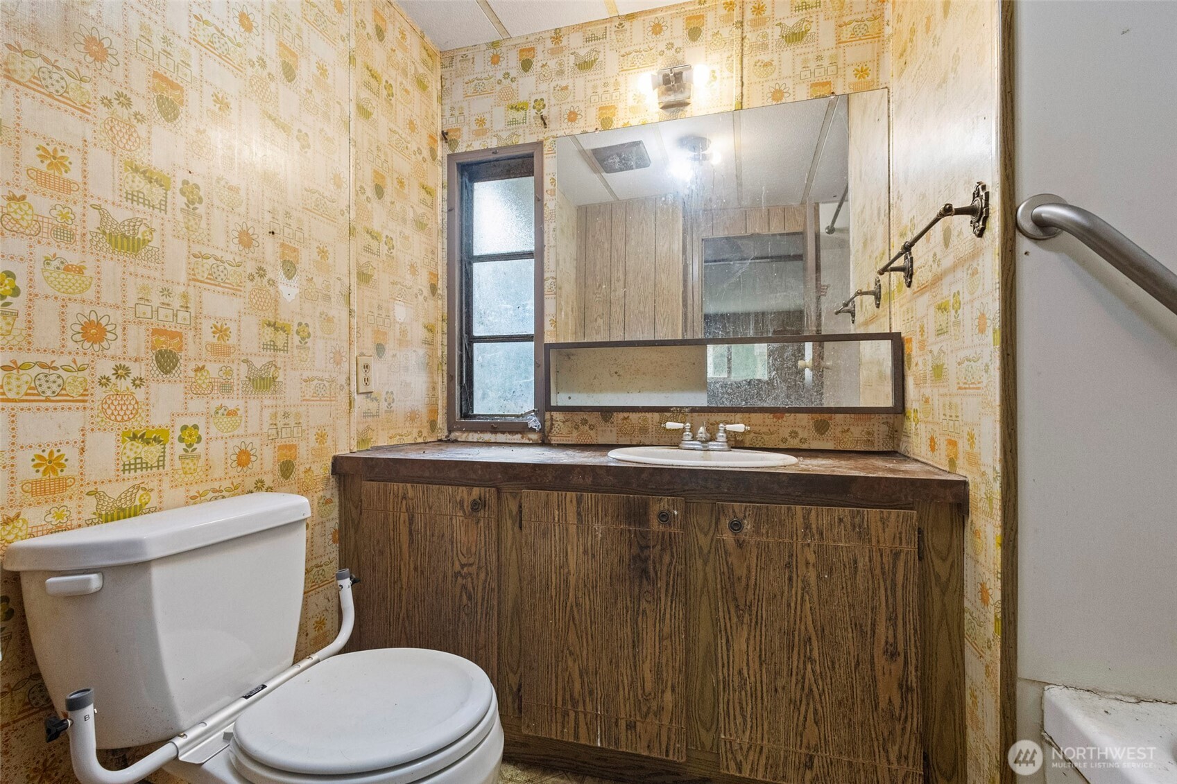 6452 Haven Way Property Photo 8