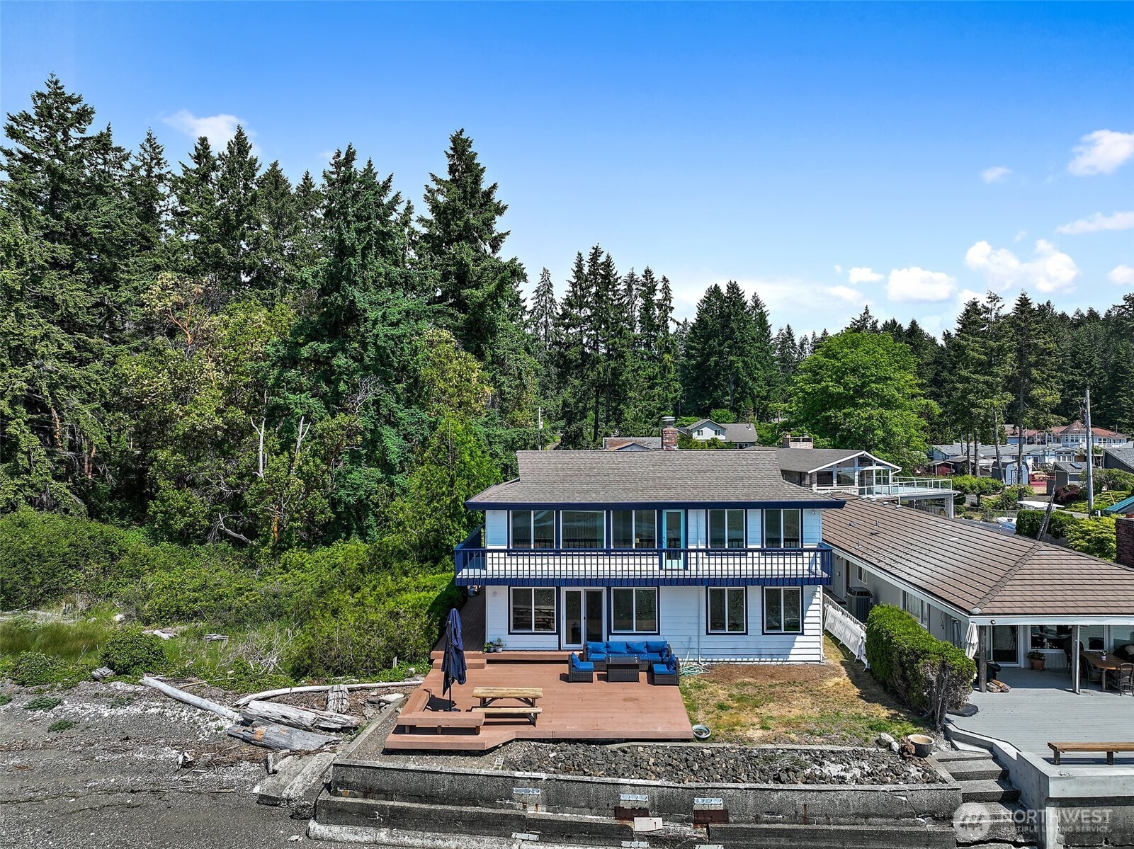 191 Ne Lynnwood Beach Road Property Photo