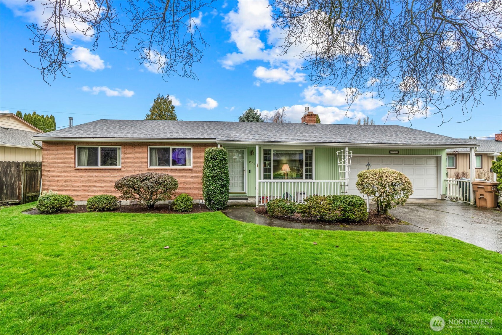 2711 Taylor Avenue Property Photo