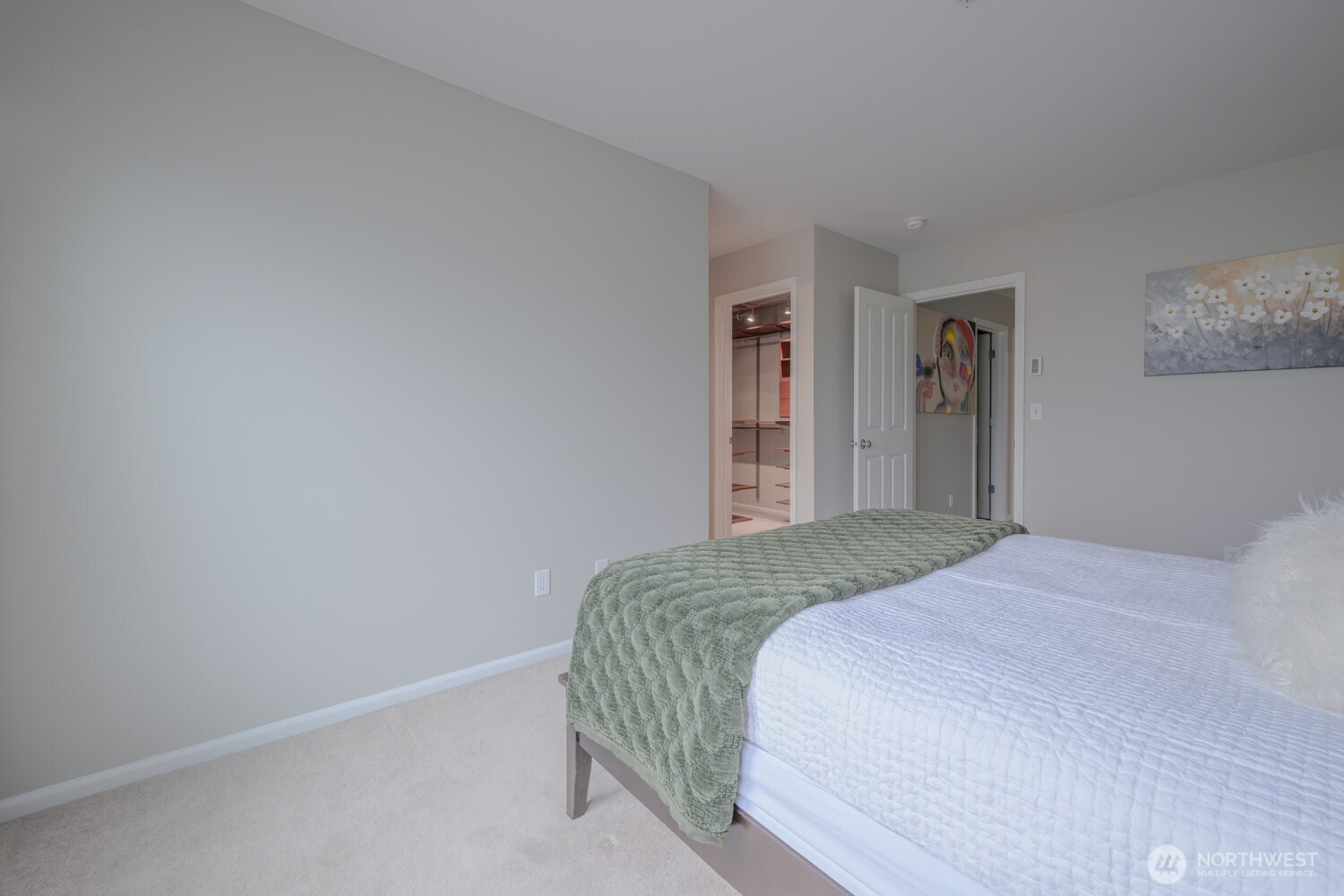 3733 S Holly Park Drive 4 Property Photo 19