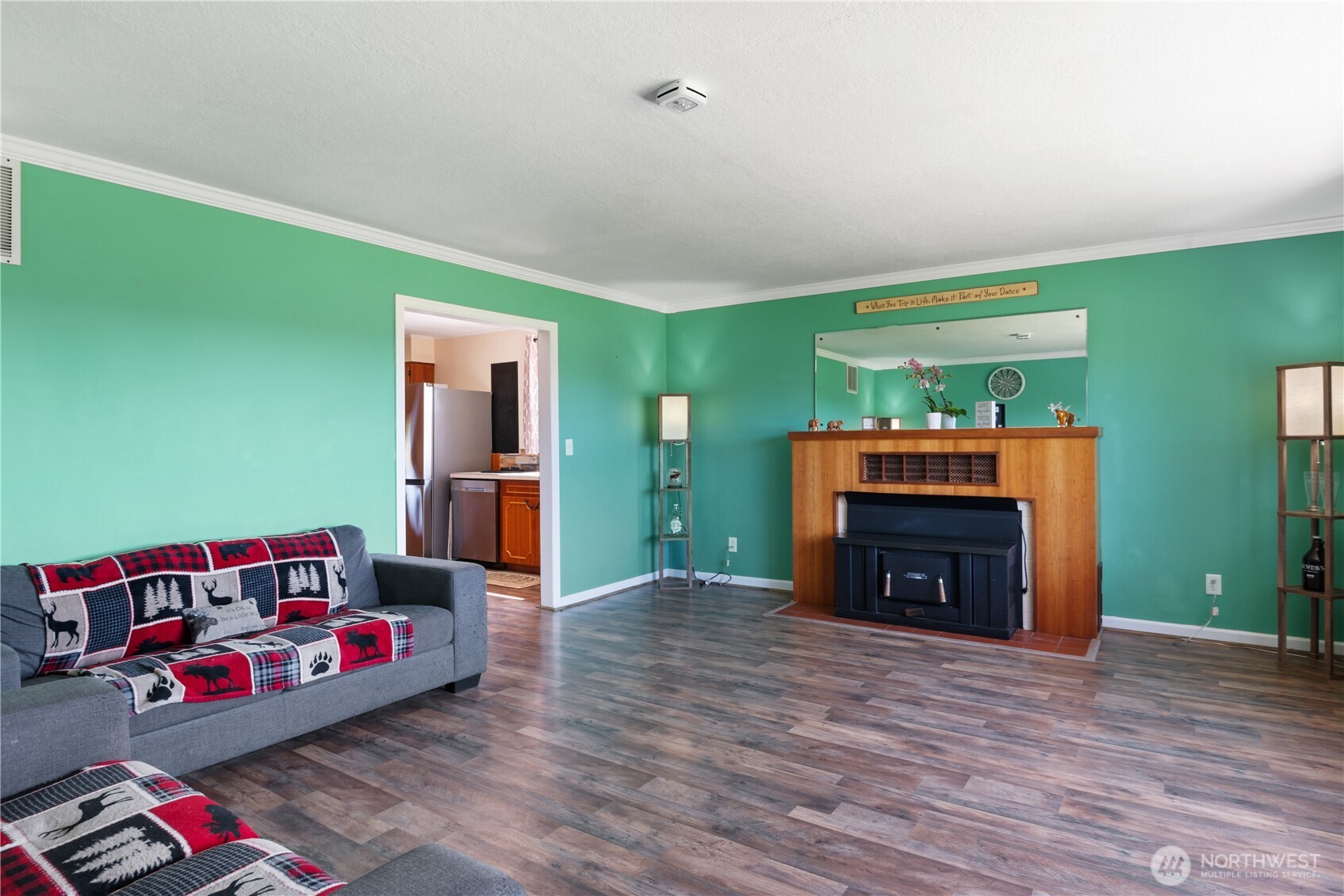 136 Morton Property Photo 4