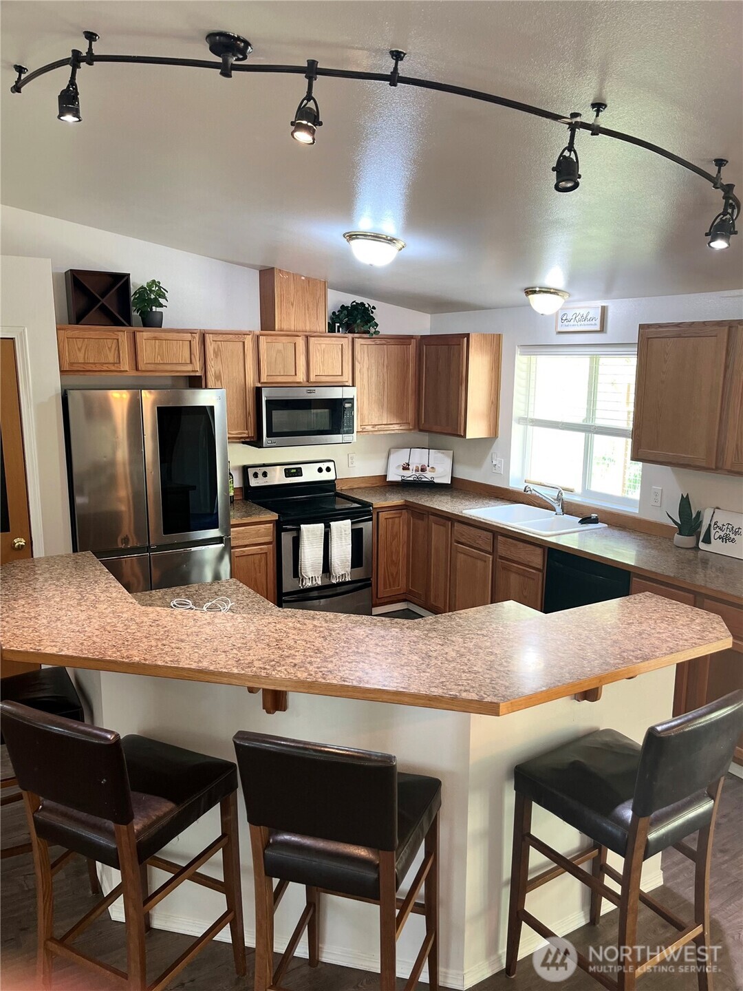 1585 Big Hanaford Road Property Photo 10