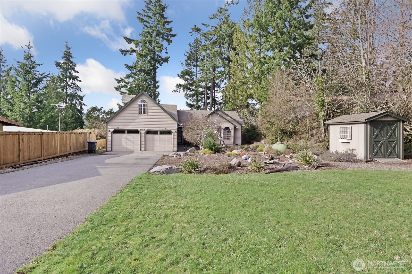 3234 Fishtrap Loop Property Photo 2