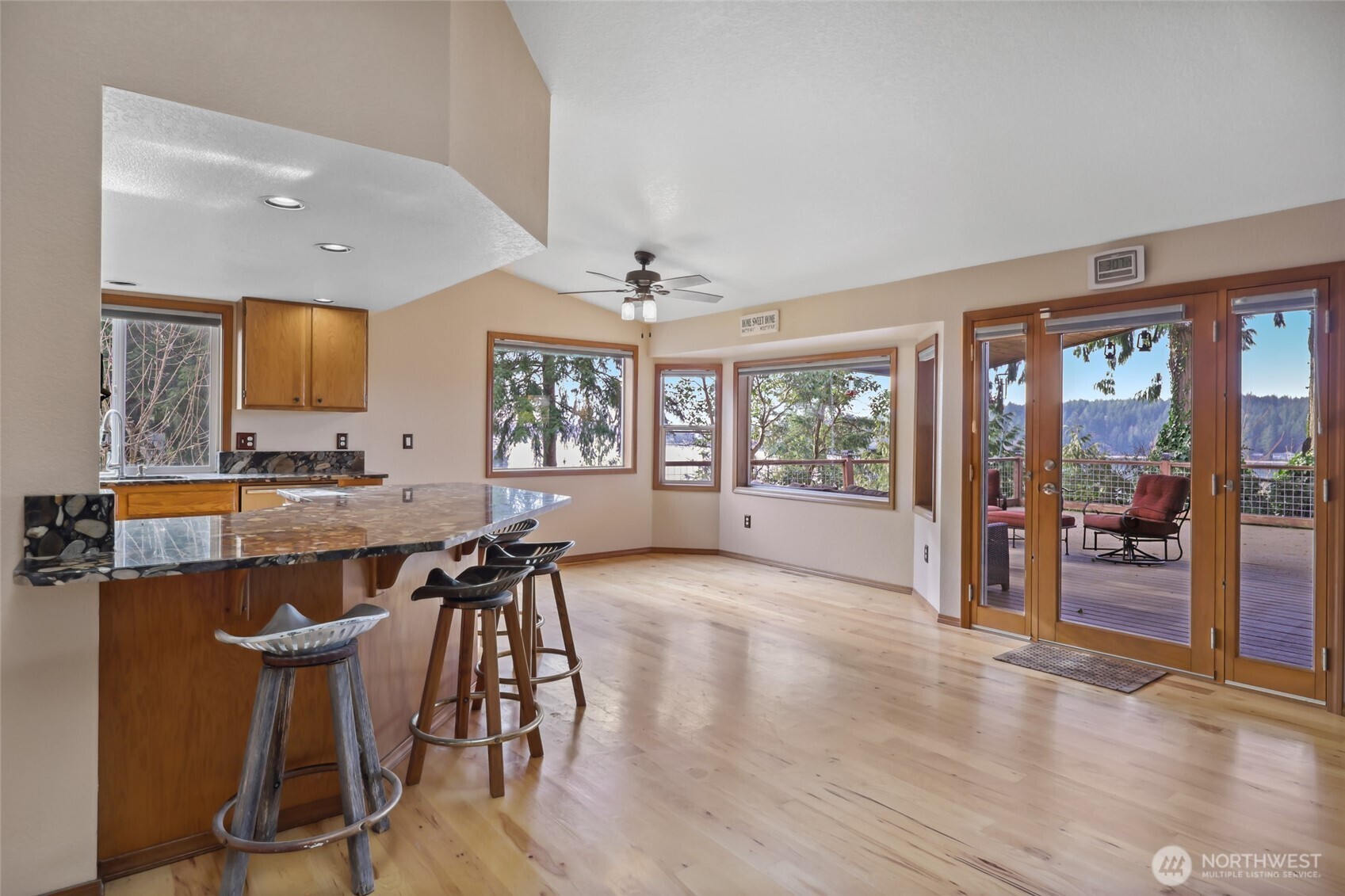 3234 Fishtrap Loop Property Photo 11