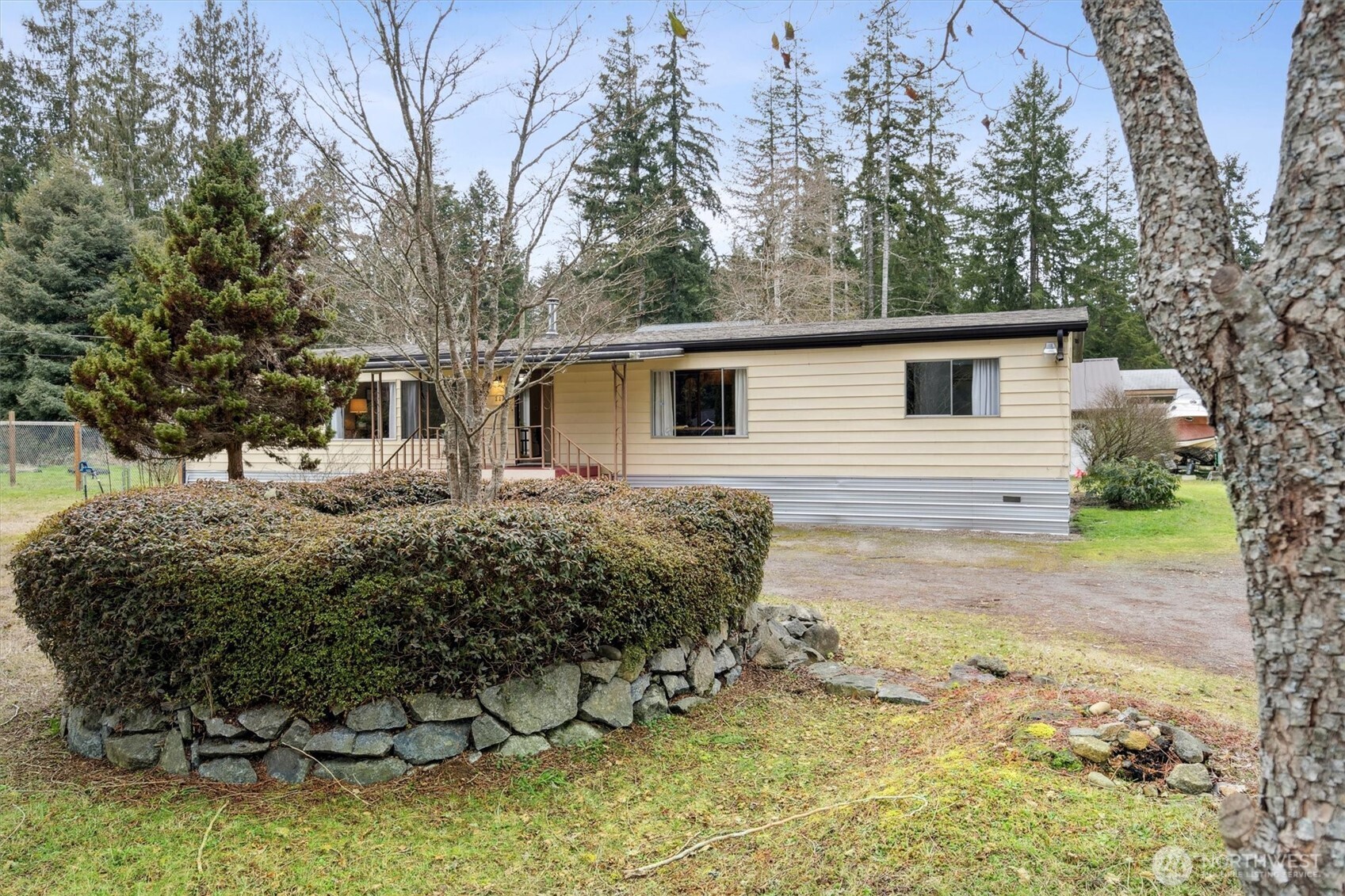 111 Kingsway Property Photo