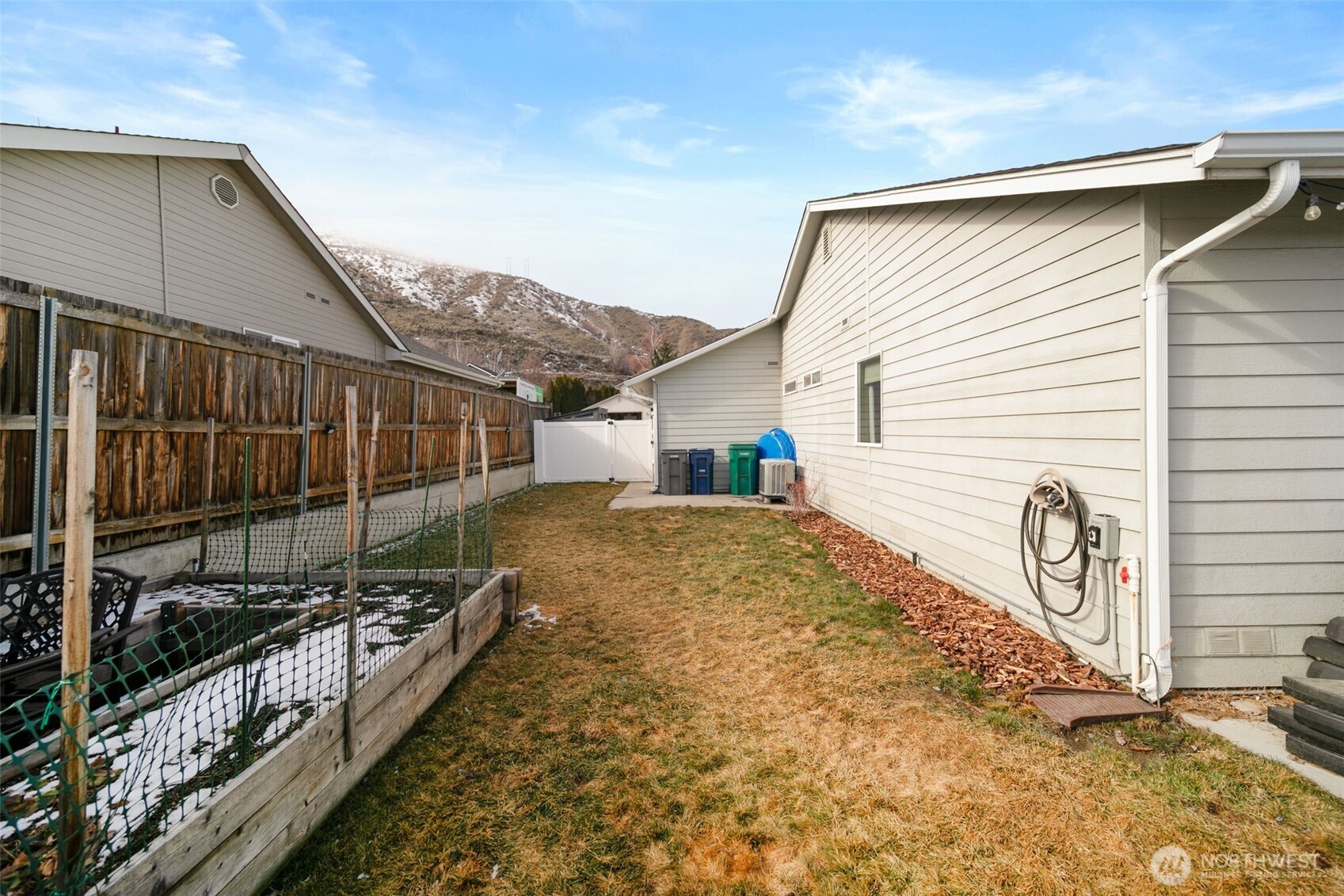 1843 Jolen Dr Property Photo 33