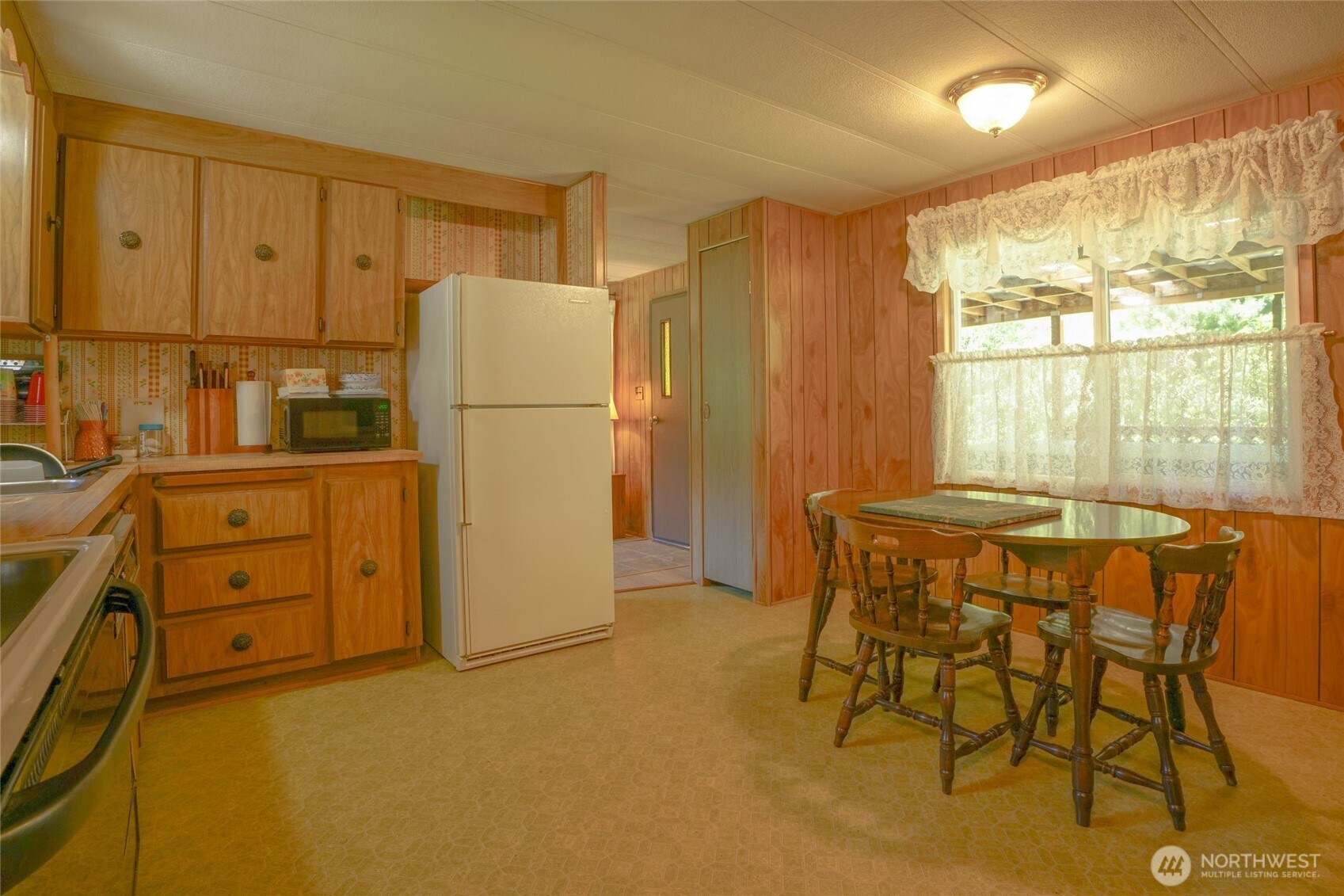 293492 State Route 101 Highway Property Photo 18