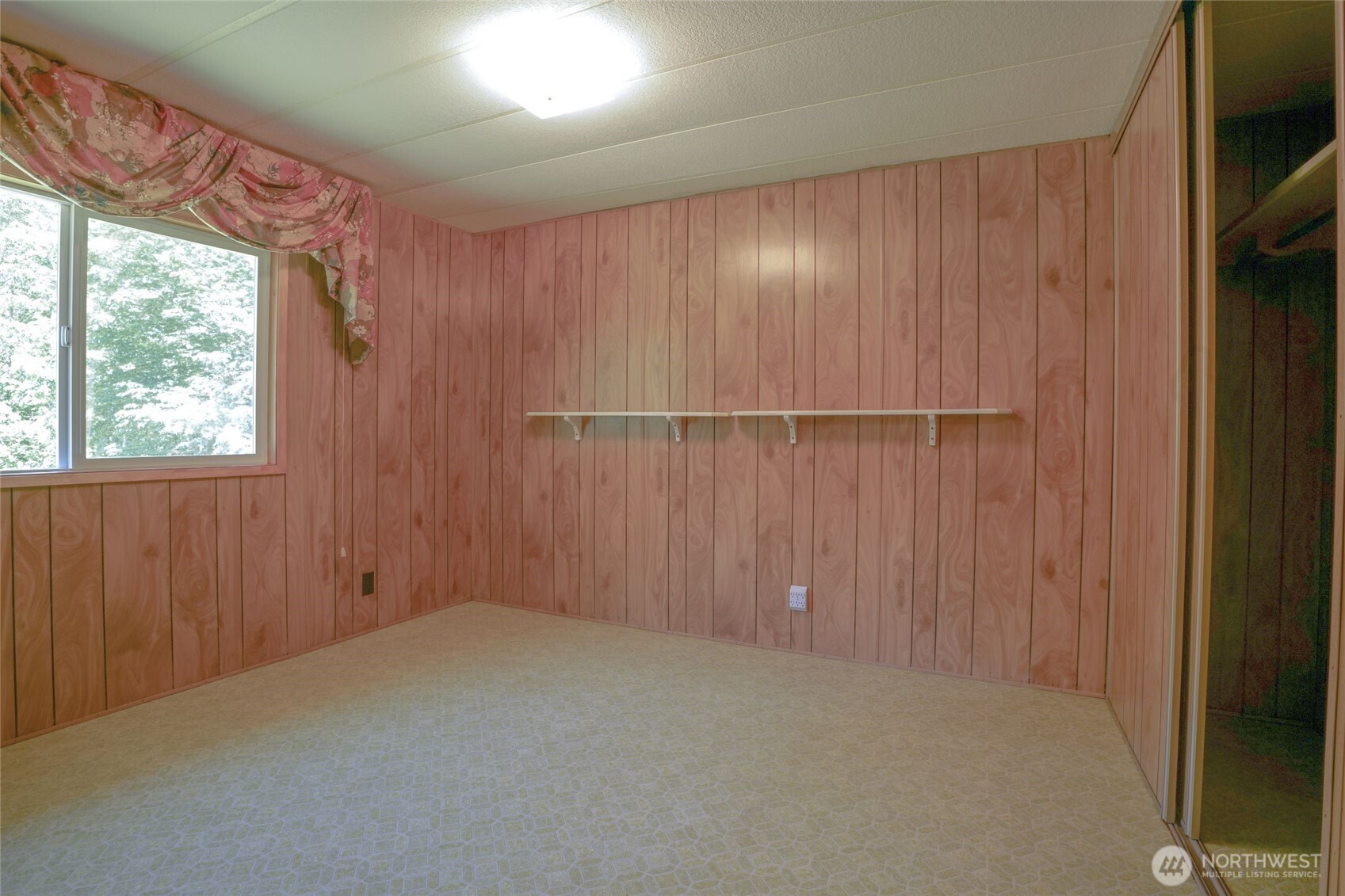 293492 State Route 101 Highway Property Photo 22