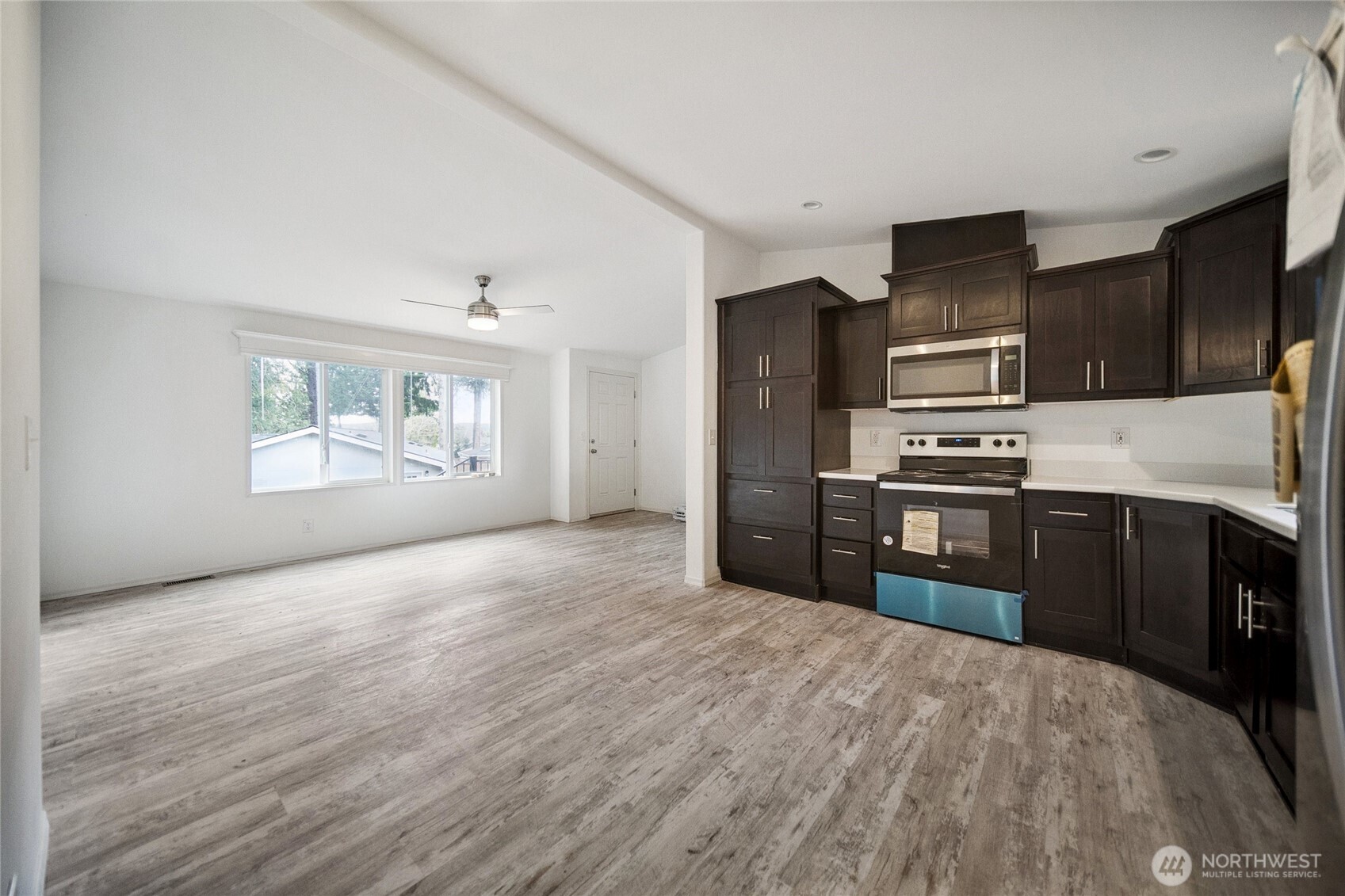 6104 Harlow Drive Property Photo 10