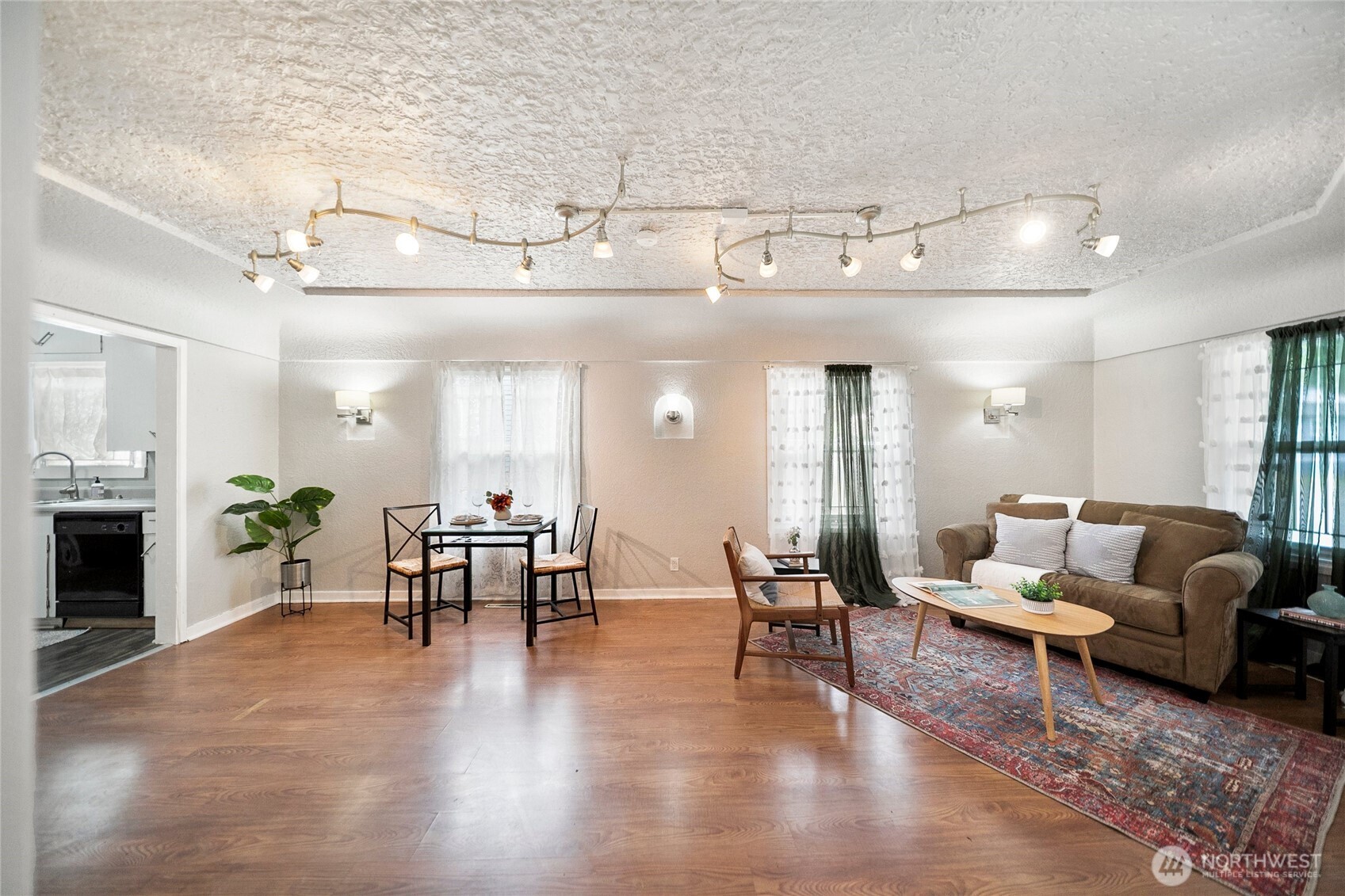 1105 6th Street Property Photo 5