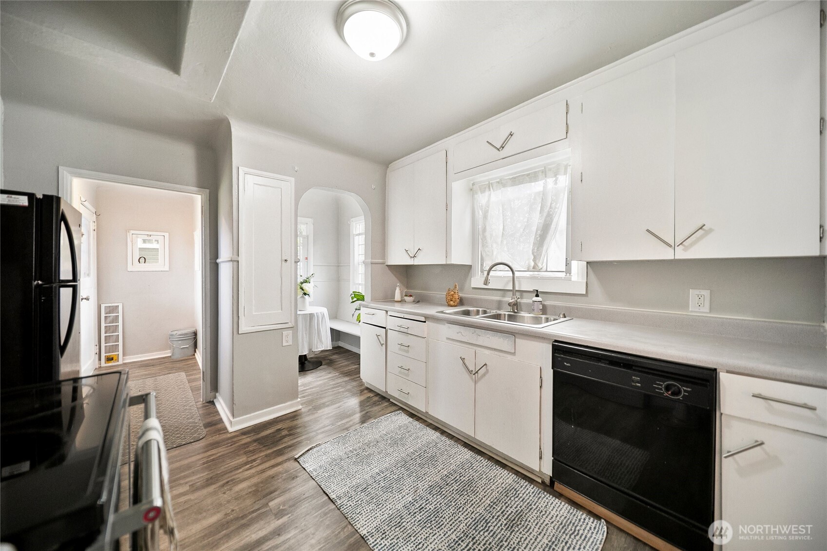 1105 6th Street Property Photo 8
