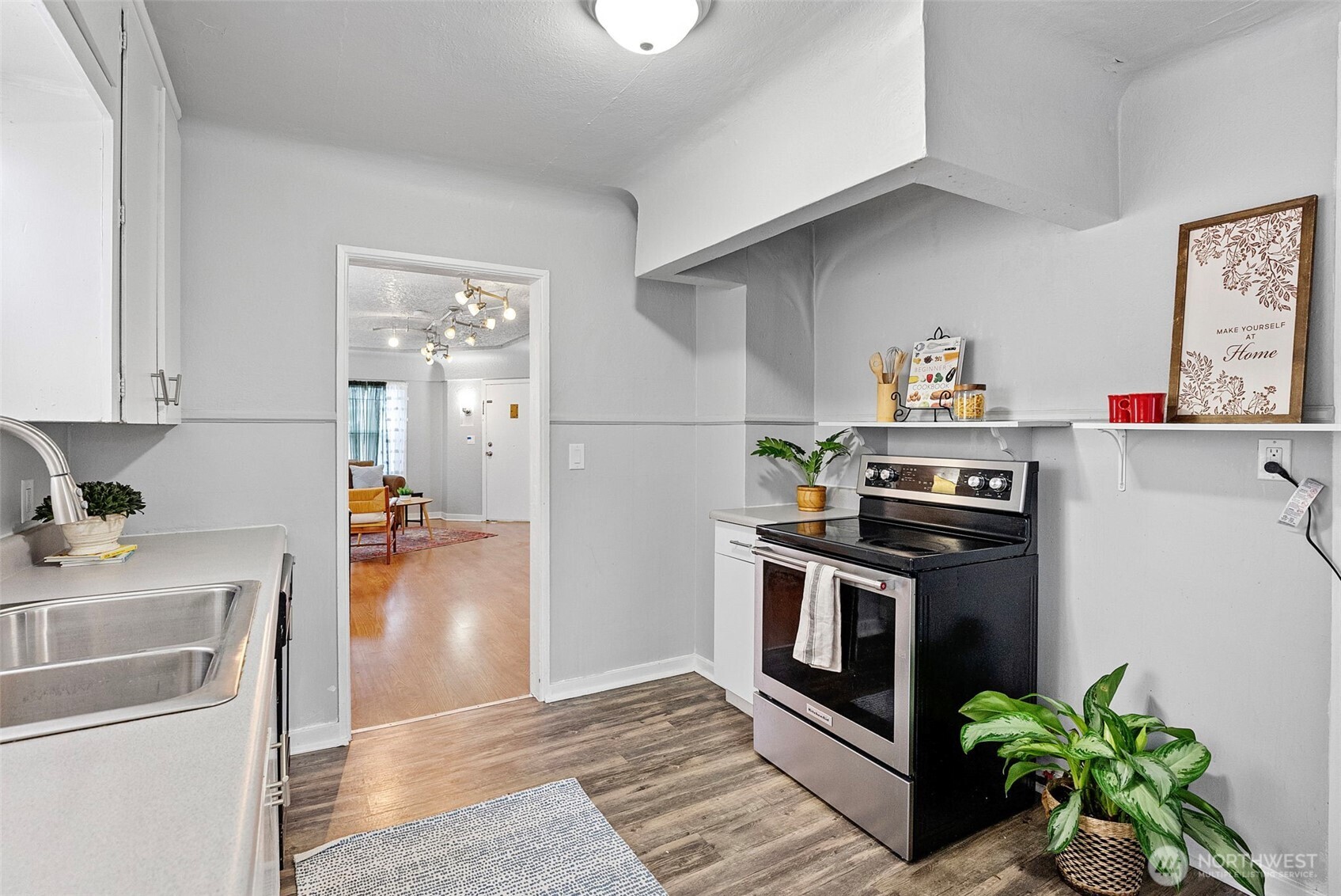 1105 6th Street Property Photo 11
