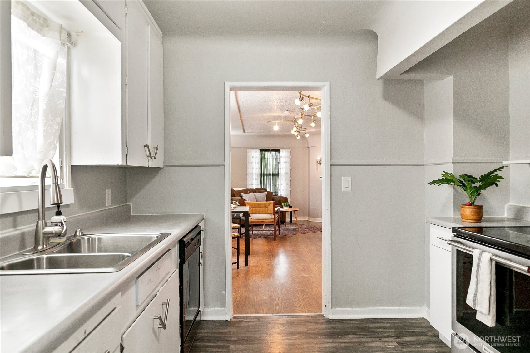 1105 6th Street Property Photo 11